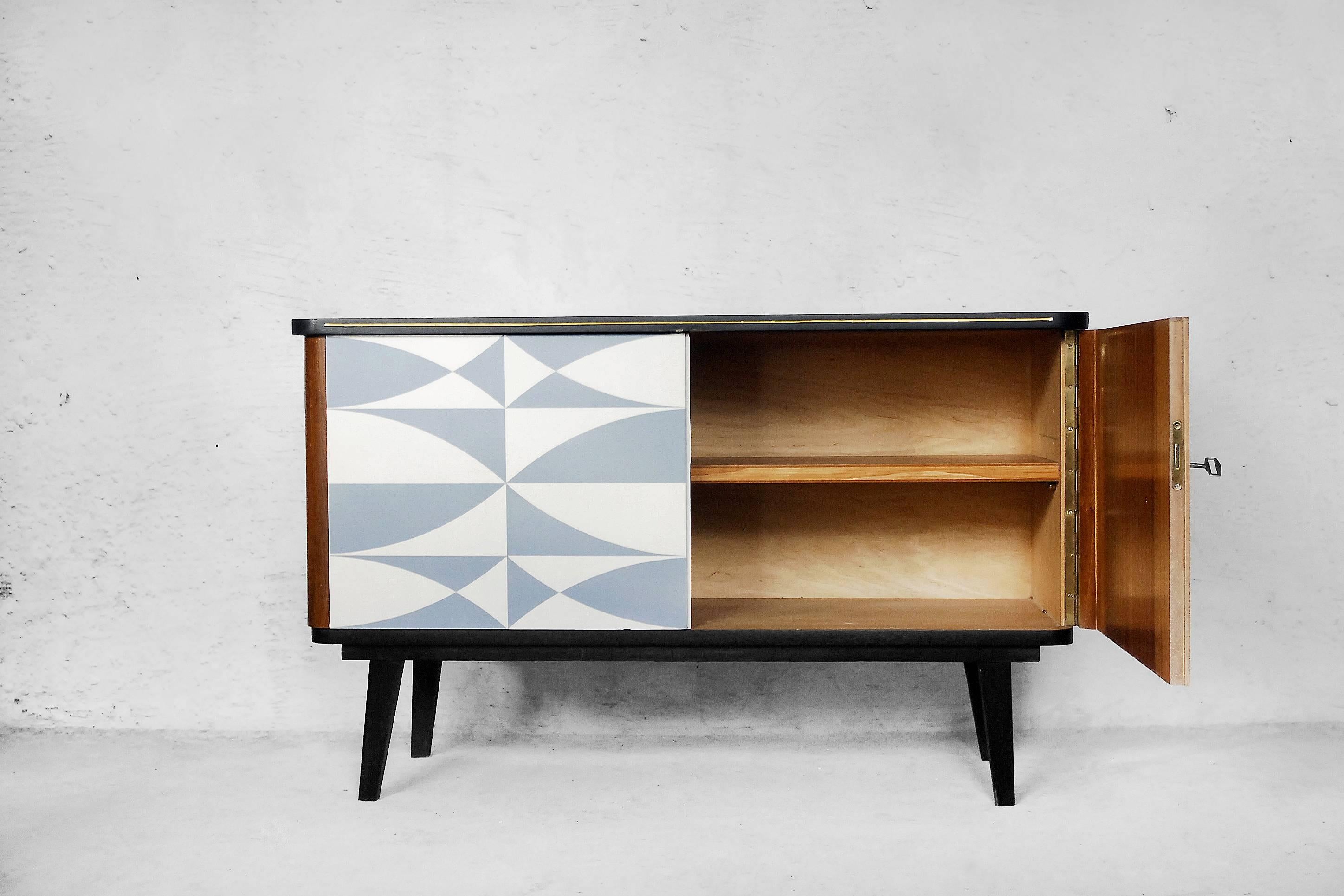 Mid-Century Modern Patterned Cabinet, 1960s 1