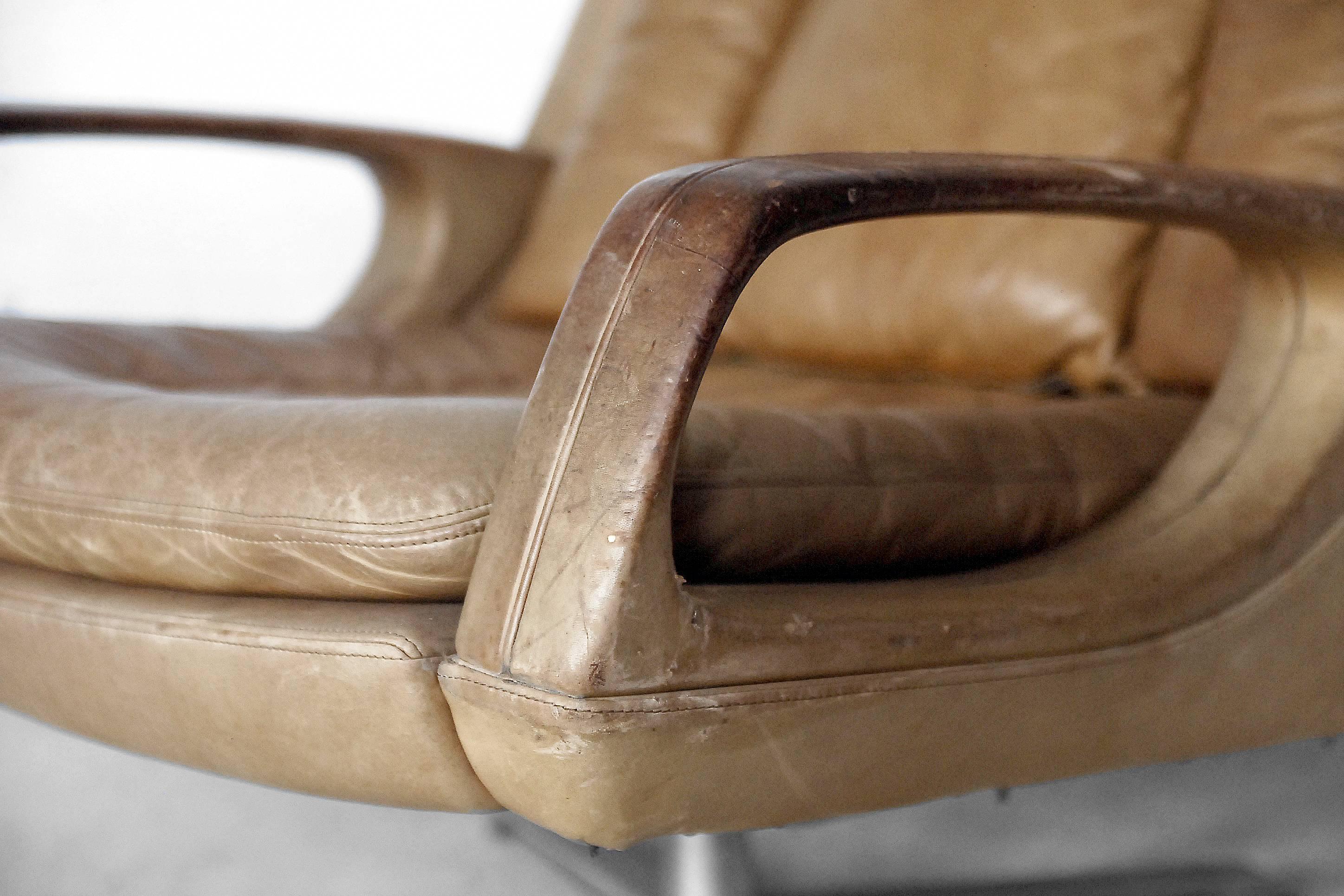 European Swivel Leather Chairs by Carl Straub, 1950s, Set of Two For Sale