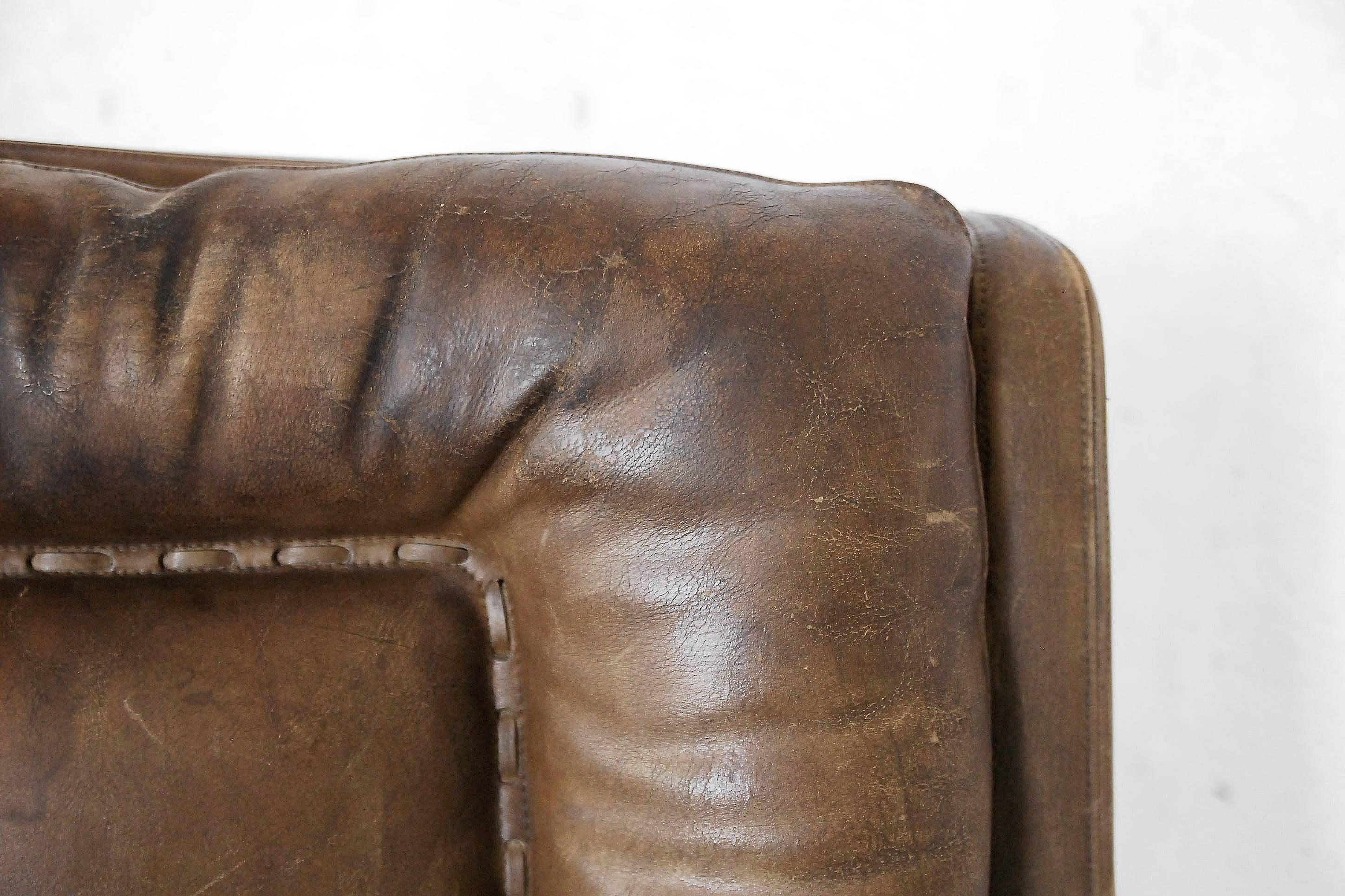 Mid-Century Modern Swivel Leather Lounge Chair by Carl Straub, 1950s For Sale