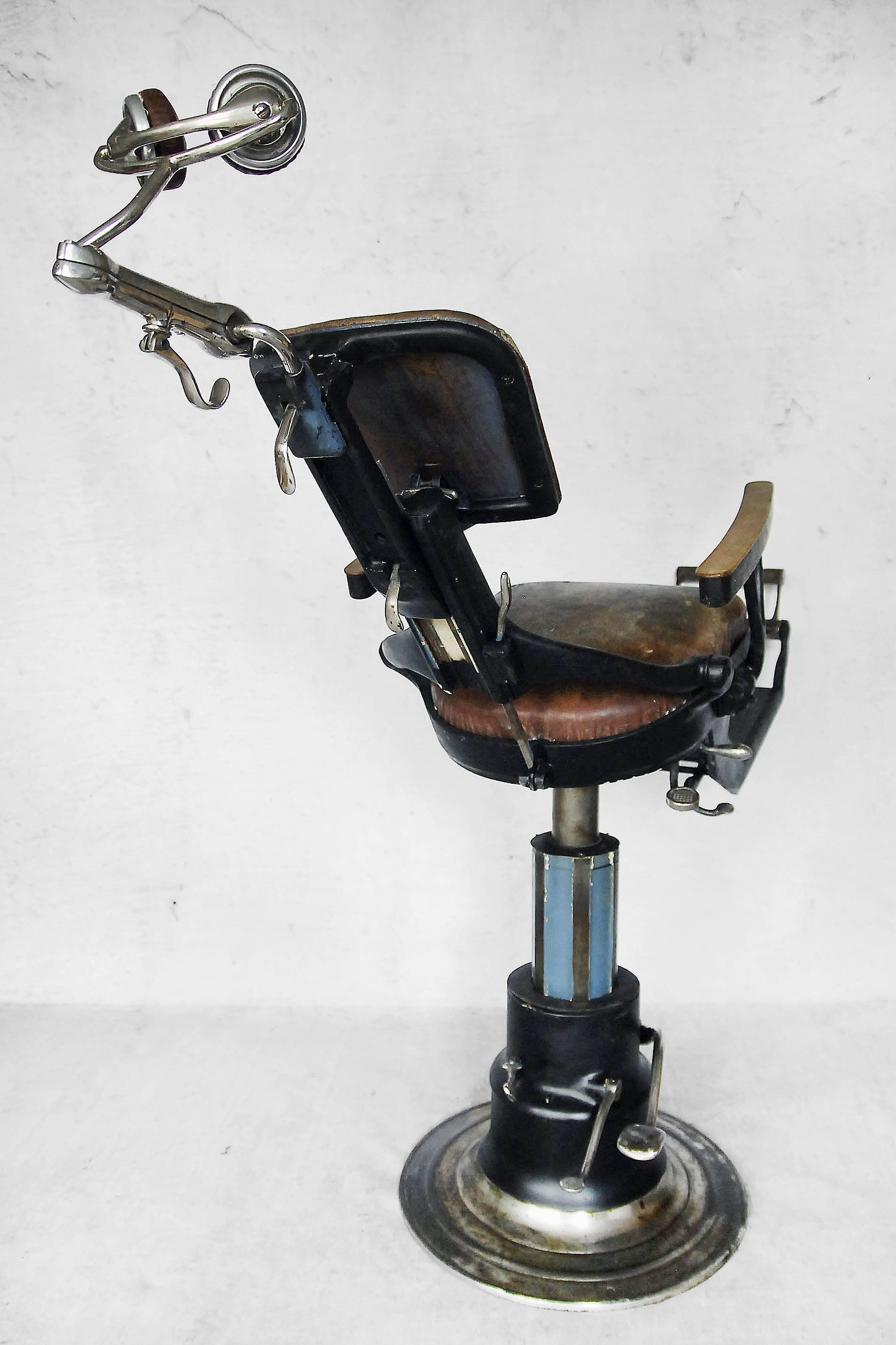 This dental chair was manufactured by American maker Ritter and produced for French office sale in the, 1920s. This chair is adjustable and is raised with a double clutch and lowered by means of an oil check. It was the first chair to use hydraulic