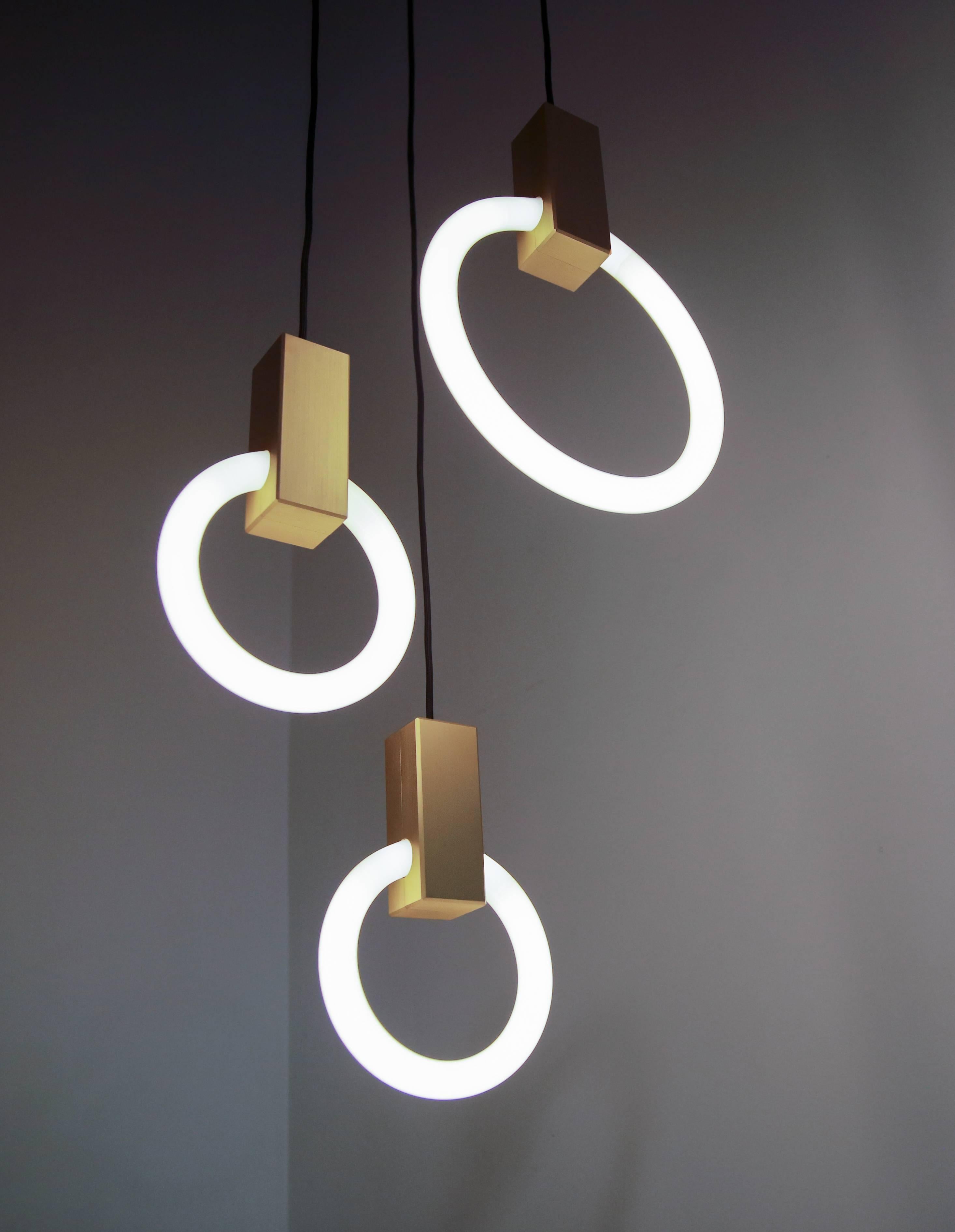 Contemporary Halo C11 Round Brushed Brass Chandelier 'Mixed' by Matthew McCormick Studio For Sale