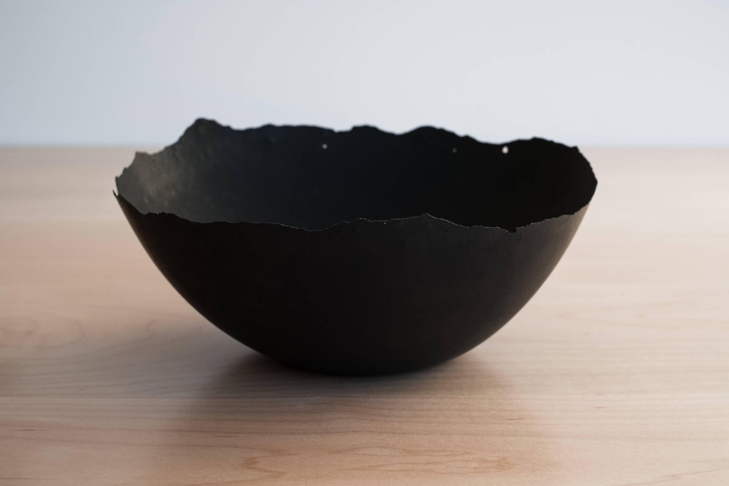 A collection of 200 unique bowls, the concrete series by UMÉ studio expresses the tension between heavy concrete and its delicate edge generated by hand pouring. While one assumes concrete should be strong and durable, it is, at its core, fragile.