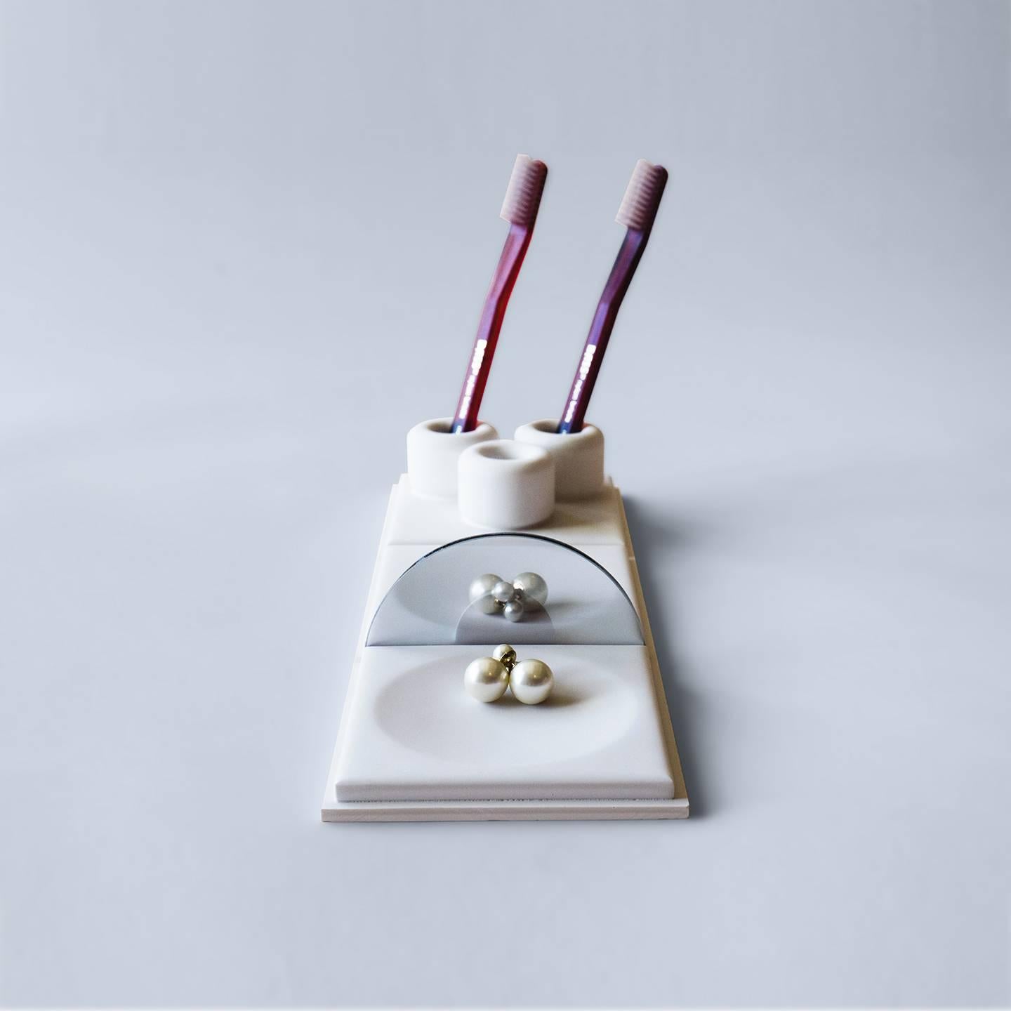 Minimaliste Plateau en béton moulé blanc Salle de Bain - S - fait à la main par UM Studio en vente
