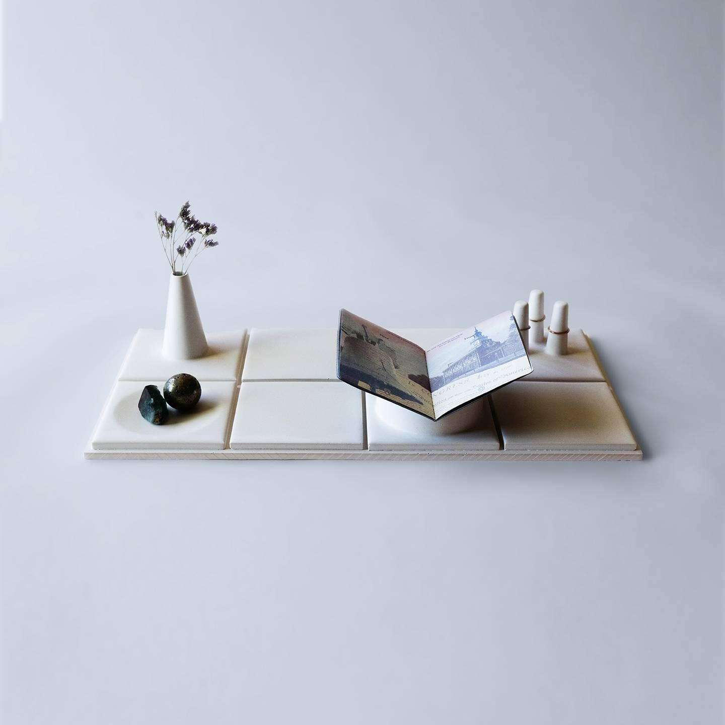 Minimalist Salle de Bain 'M' Handmade Cast Concrete Tray in White by UMÉ Studio For Sale