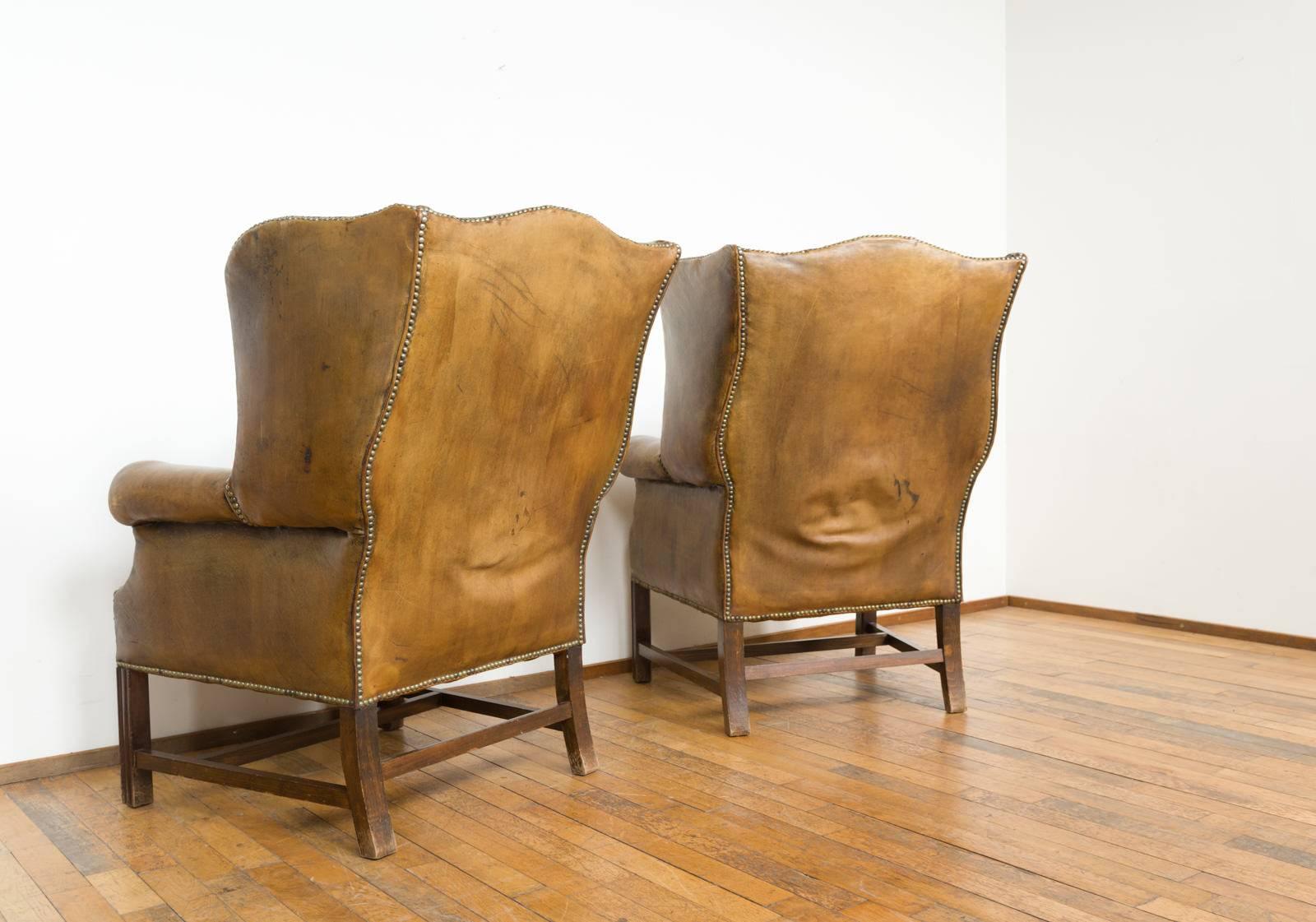 Pair of Two Cognac Leather Wingback Chesterfield Club Chairs, circa 1950 For Sale 5