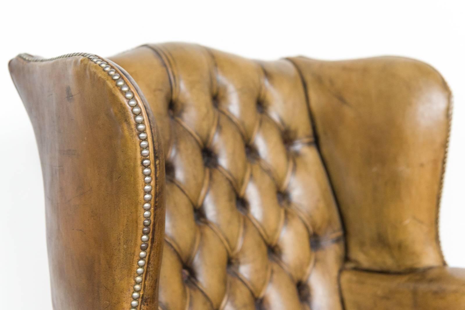 20th Century Pair of Two Cognac Leather Wingback Chesterfield Club Chairs, circa 1950 For Sale
