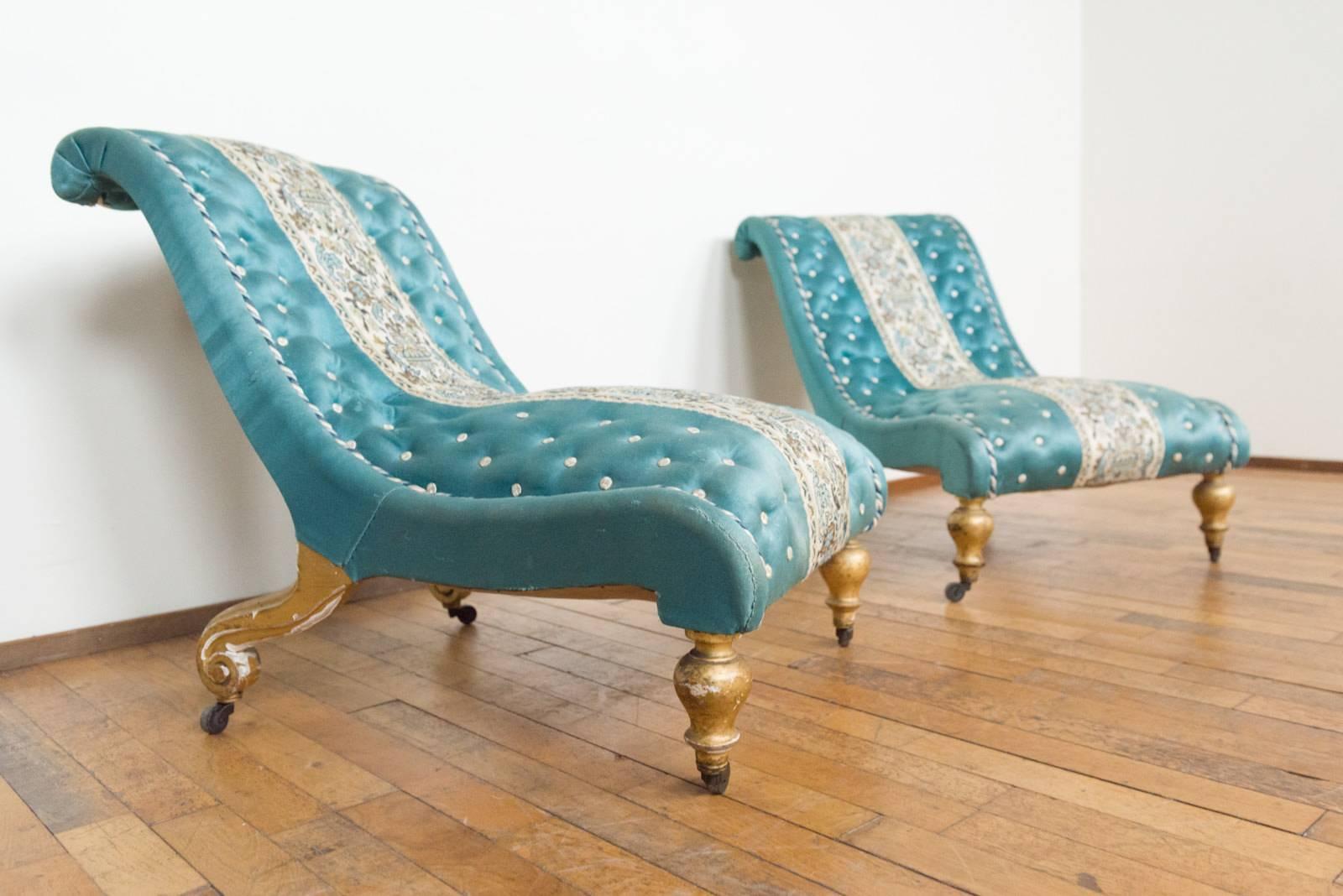 British Pair of Two Giltwood Victorian Slipper Chairs in Blue Fabric For Sale
