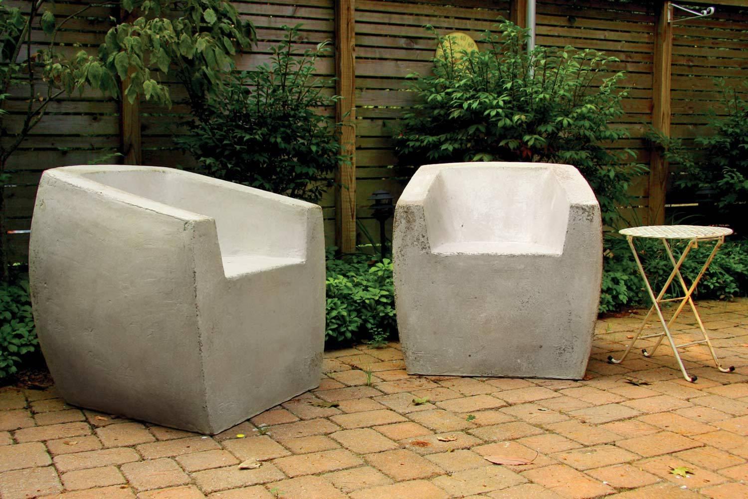 Modern Lightweight Outdoor Van Dyke Chair 'Natural' by Zachary A.