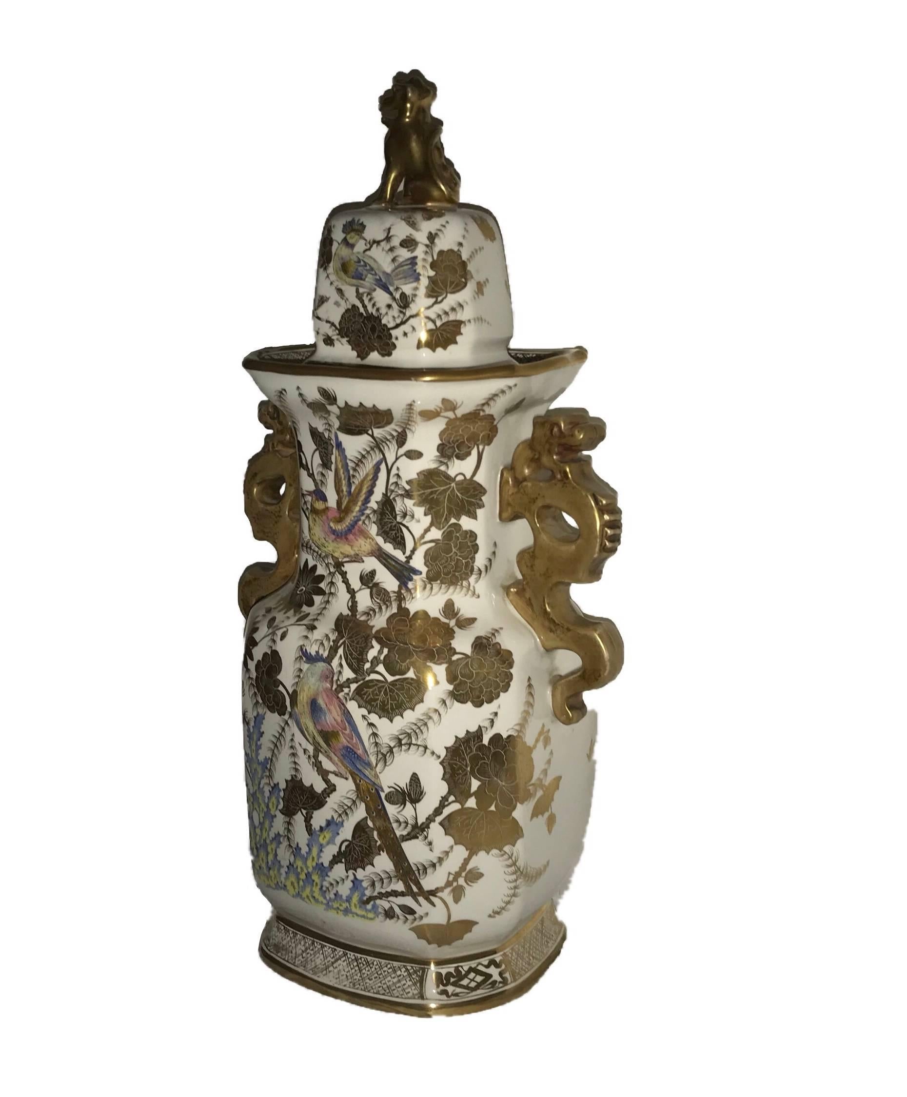 Early Victorian Fine Oriental Styled Lidded Vase by Masons For Sale