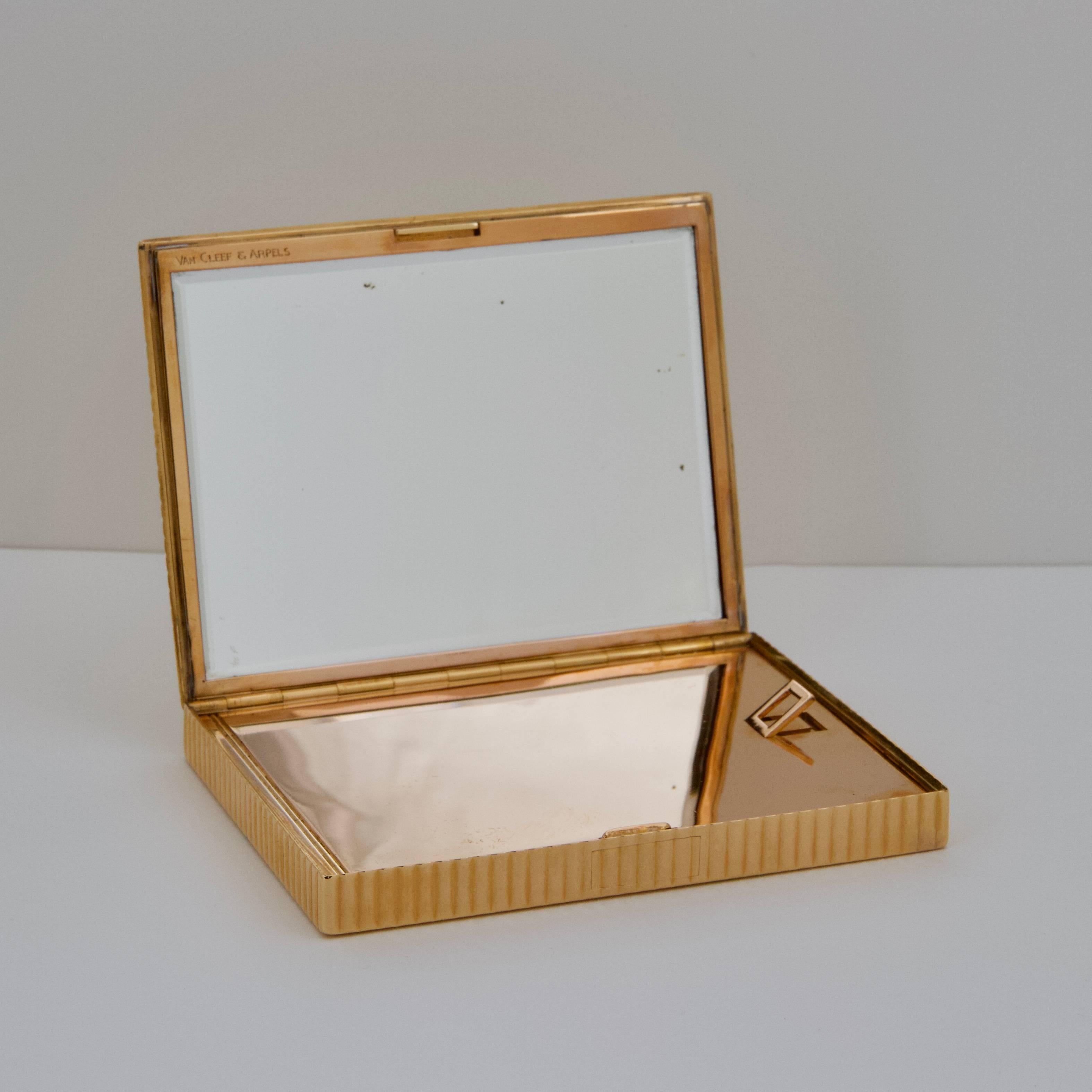 Art Deco Van Cleef & Arpels Powder Box In Good Condition For Sale In Paris, FR