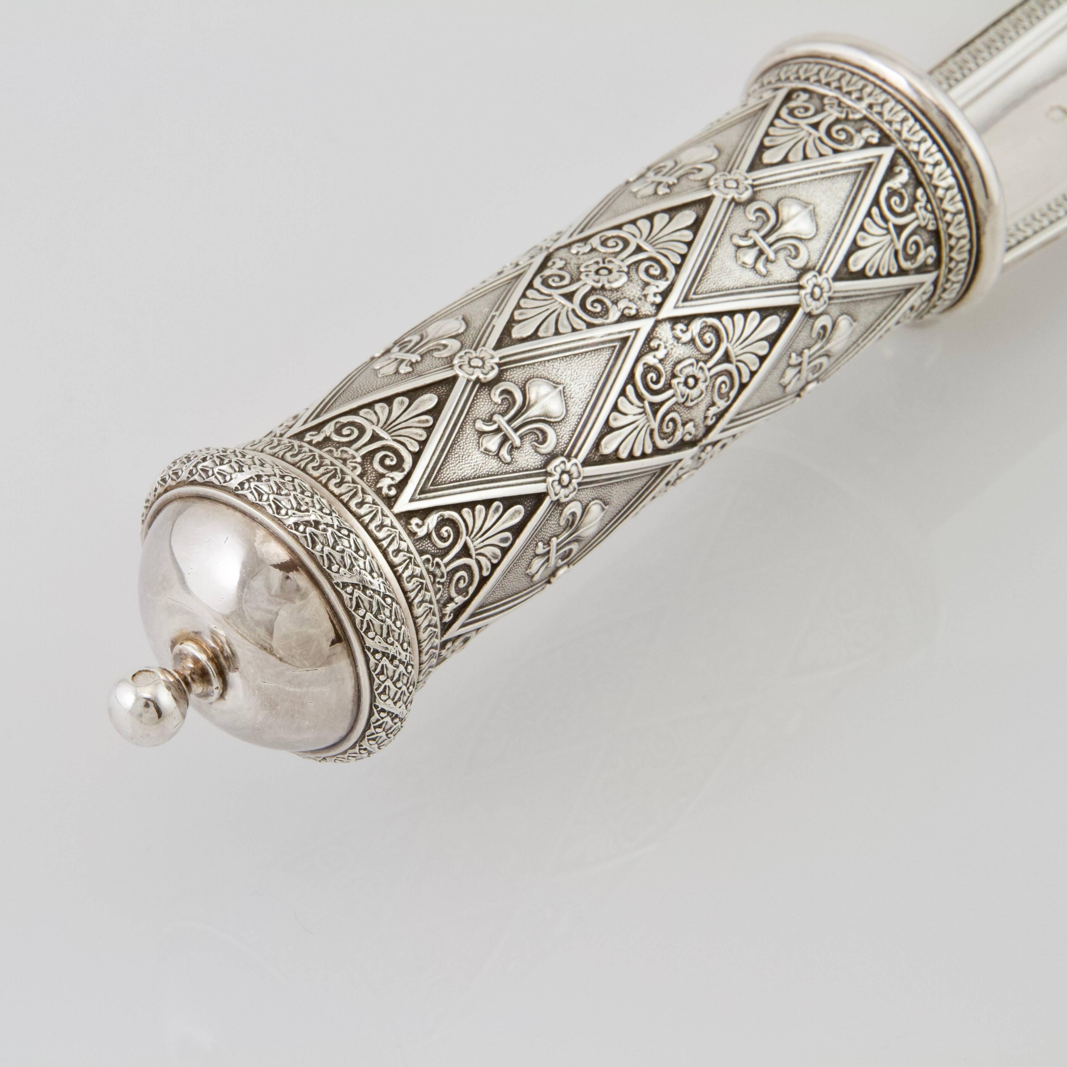 Early 19th Century Antique 19th Century Sterling Silver Palmatoria by Cahier Paris Restauration For Sale