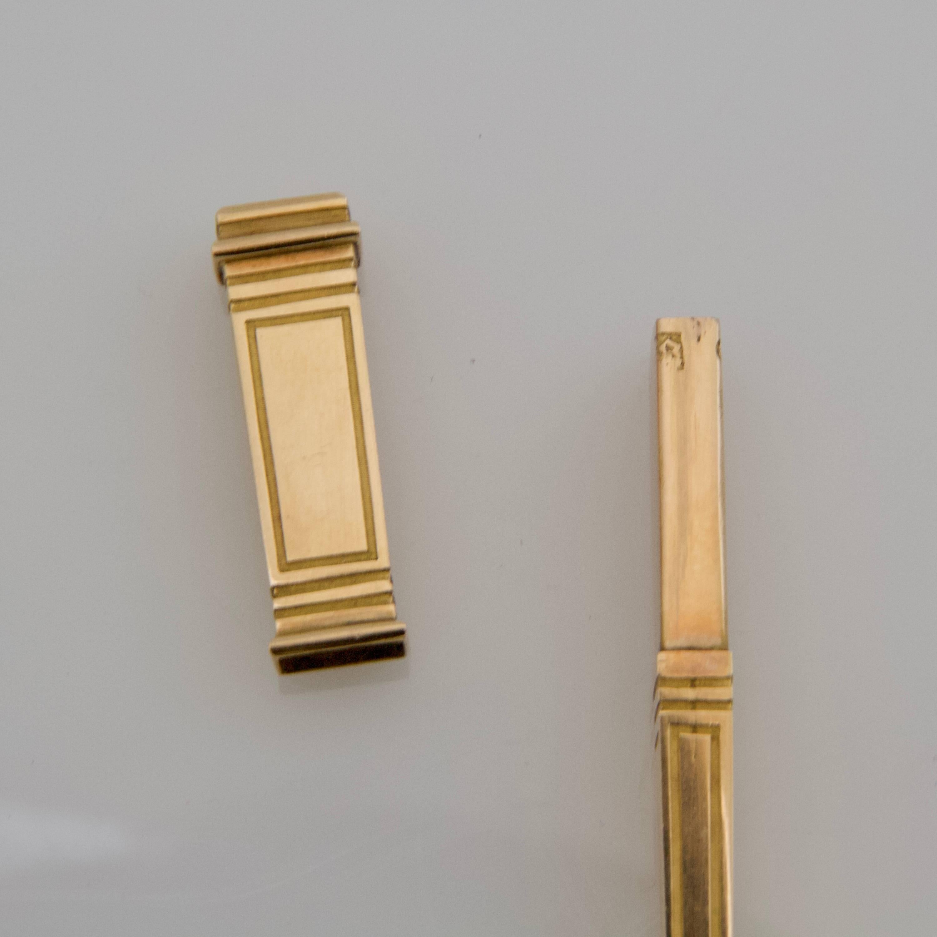 Restauration Two Early 19th Century Yellow Gold Needle Case