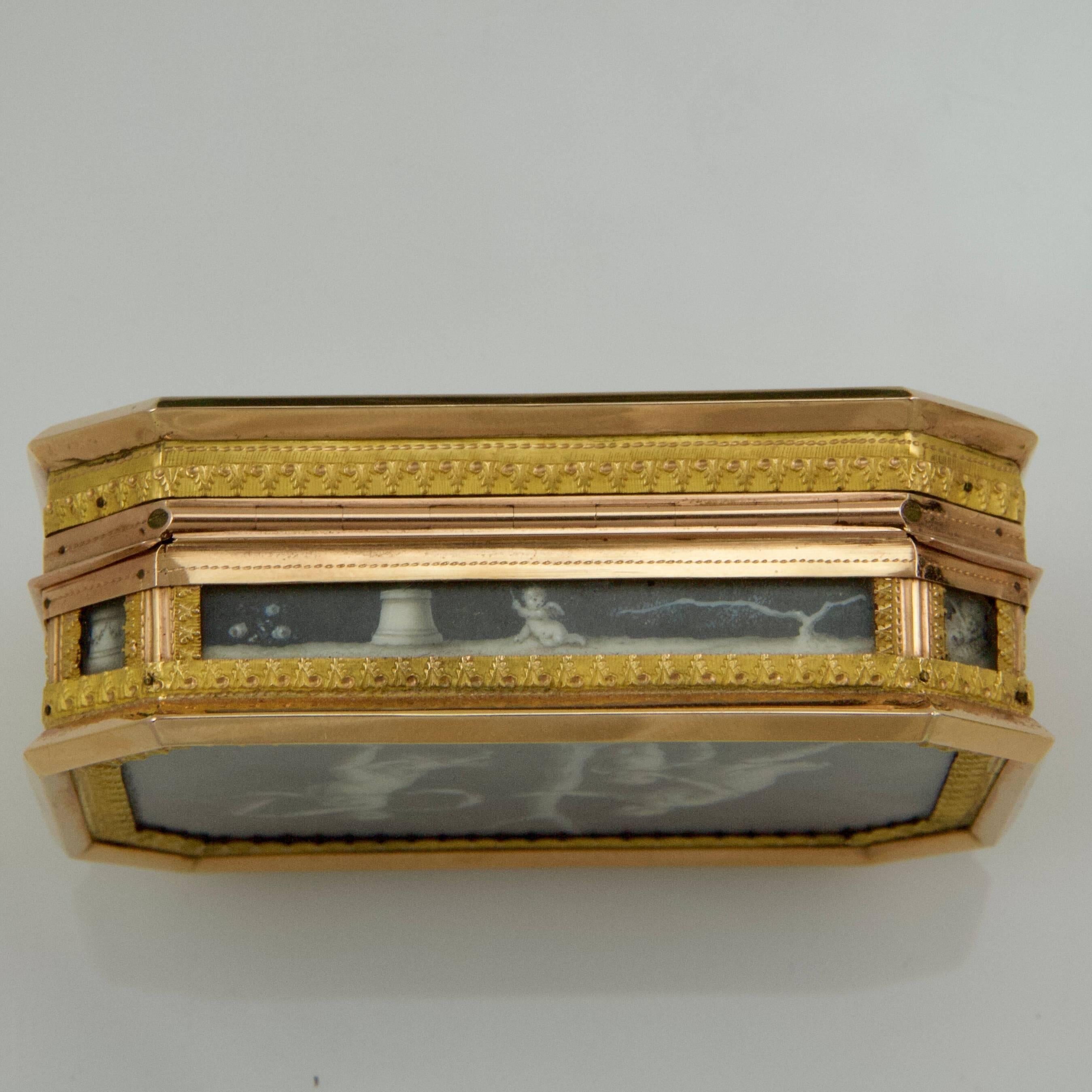 French 18th Century Miniatures Snuff Box in Its Original Fitted-Case in Galuchat