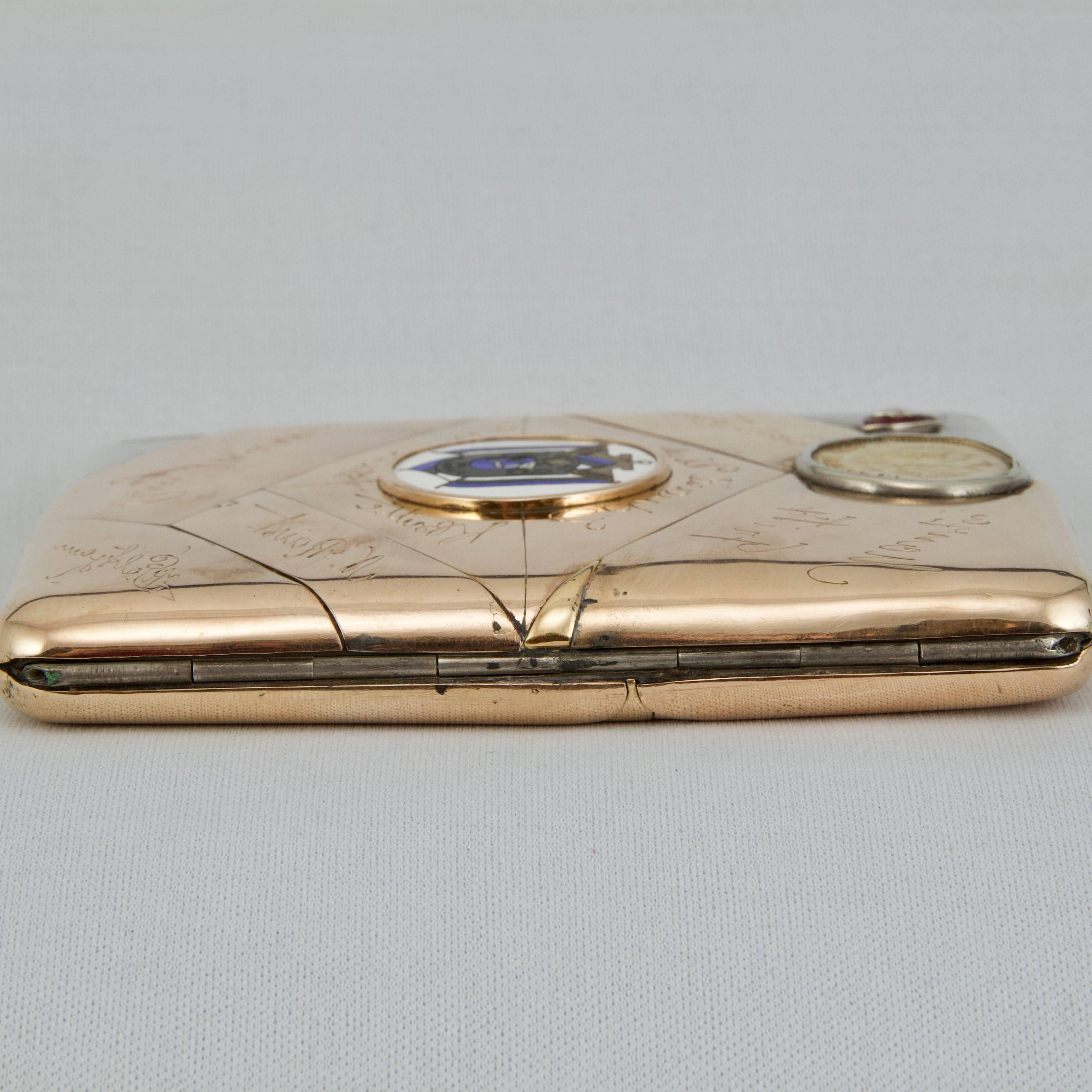 Antique 20th Century Russian Gold and Silver Cigarette-Case by Khlebnikov For Sale 2