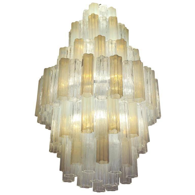 The chandelier is made by 389 alternating 