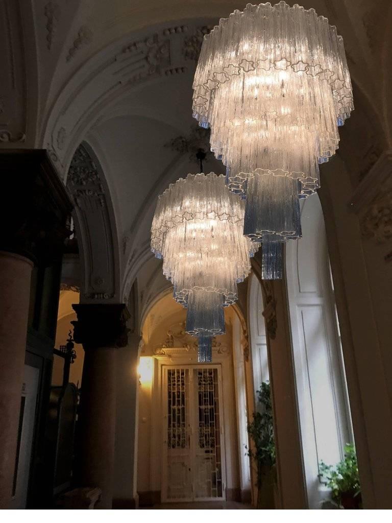 Pair of Italian Tronchi Chandeliers in the Style Toni Zuccheri for Venini Murano In Excellent Condition For Sale In Budapest, HU