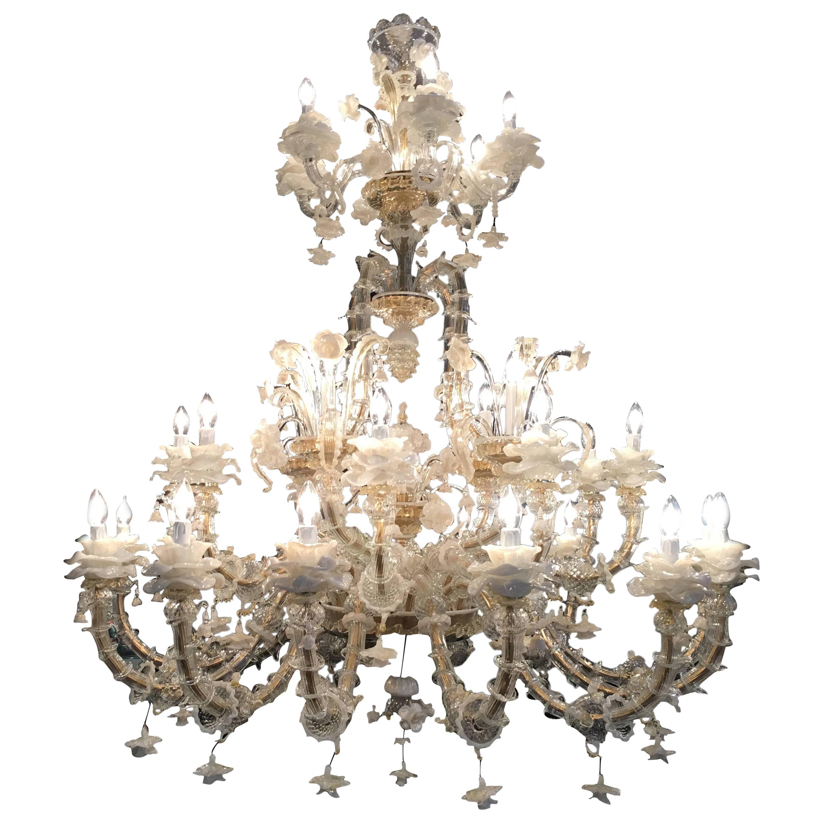 Spectacular Italian Chandelier Gold Inclusions, Murano, 1980s For Sale