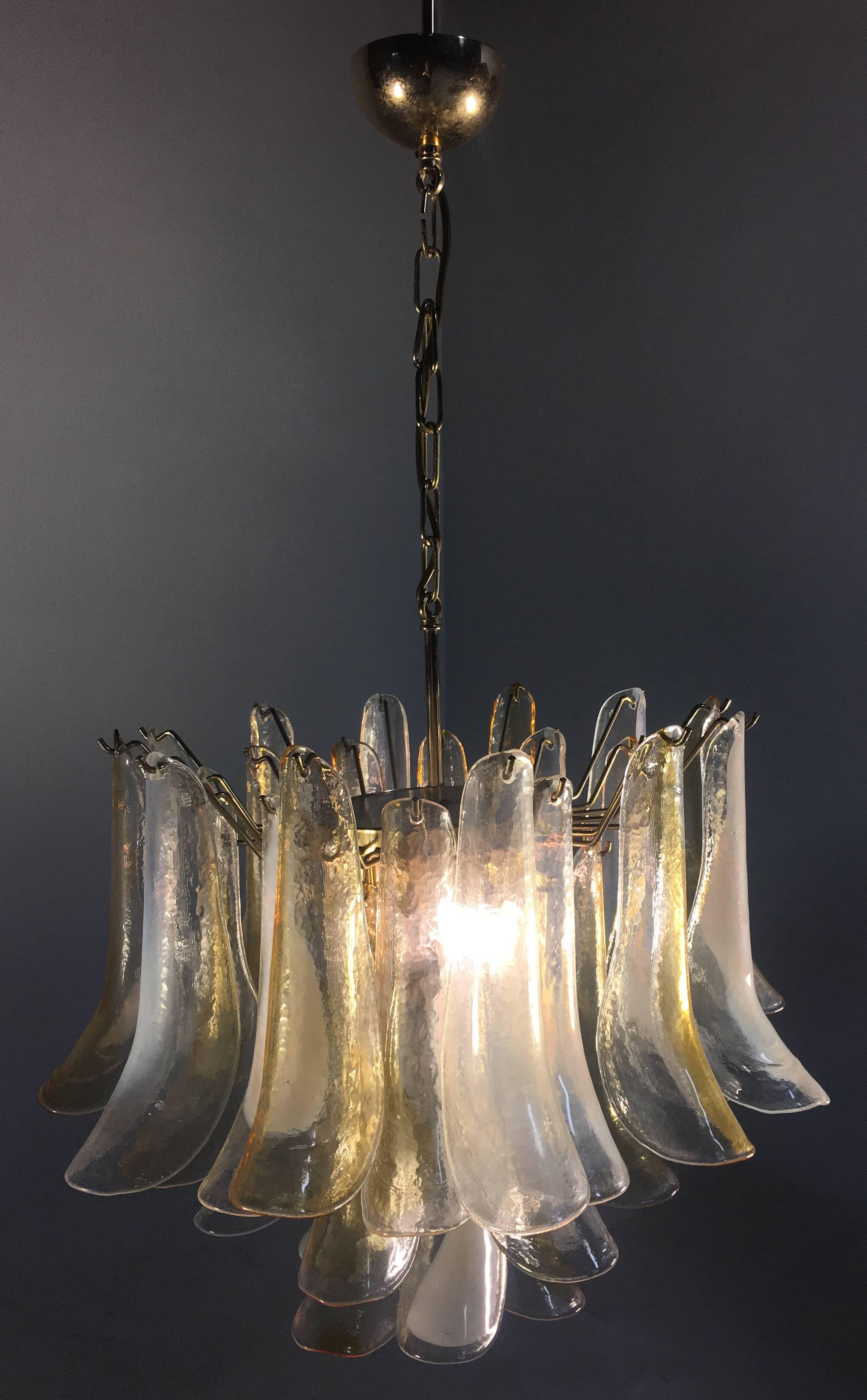 Elegant Pair of Chandeliers White and Amber Petals, Murano, 1990s For Sale 10