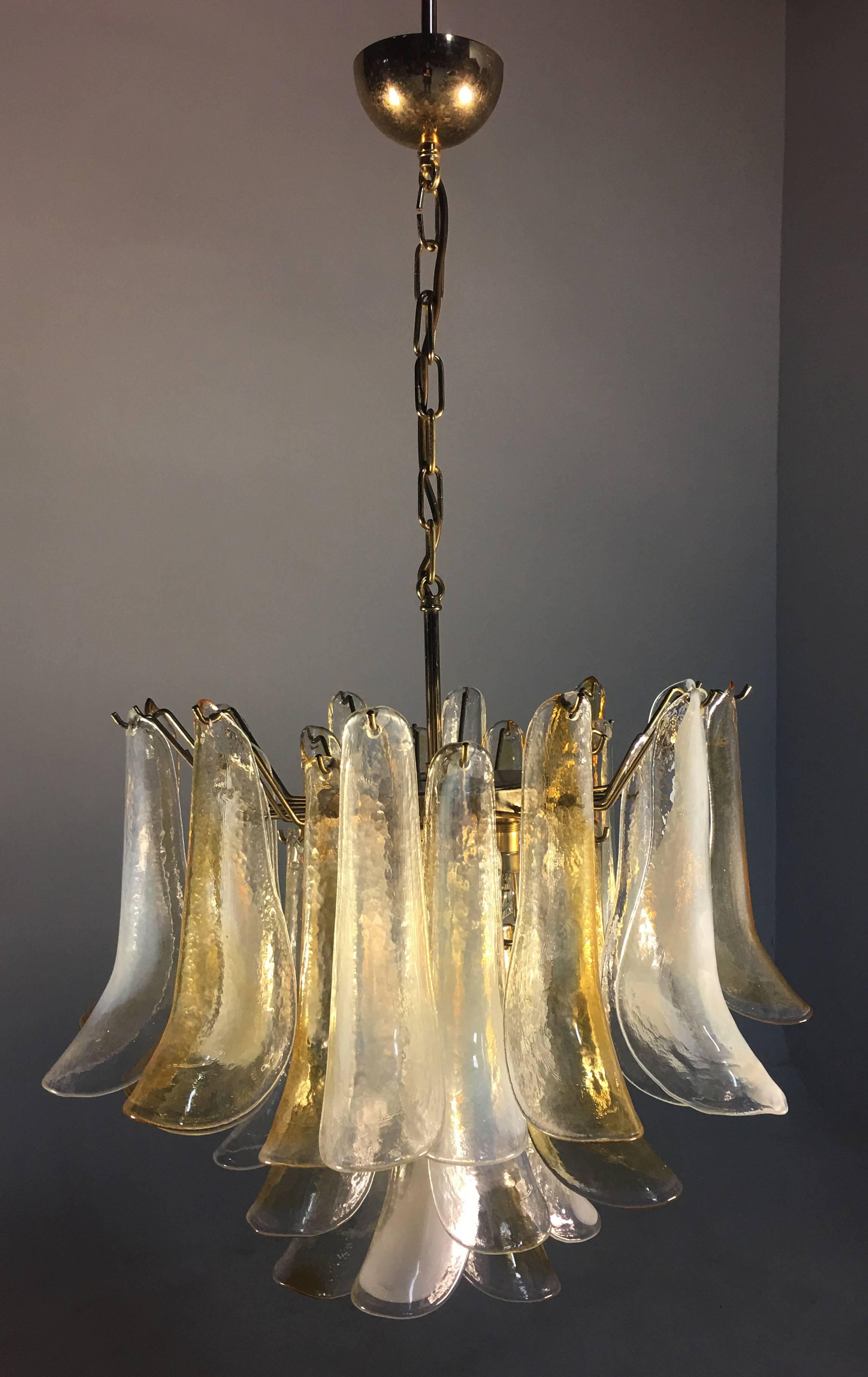Elegant Pair of Chandeliers White and Amber Petals, Murano, 1990s For Sale 11