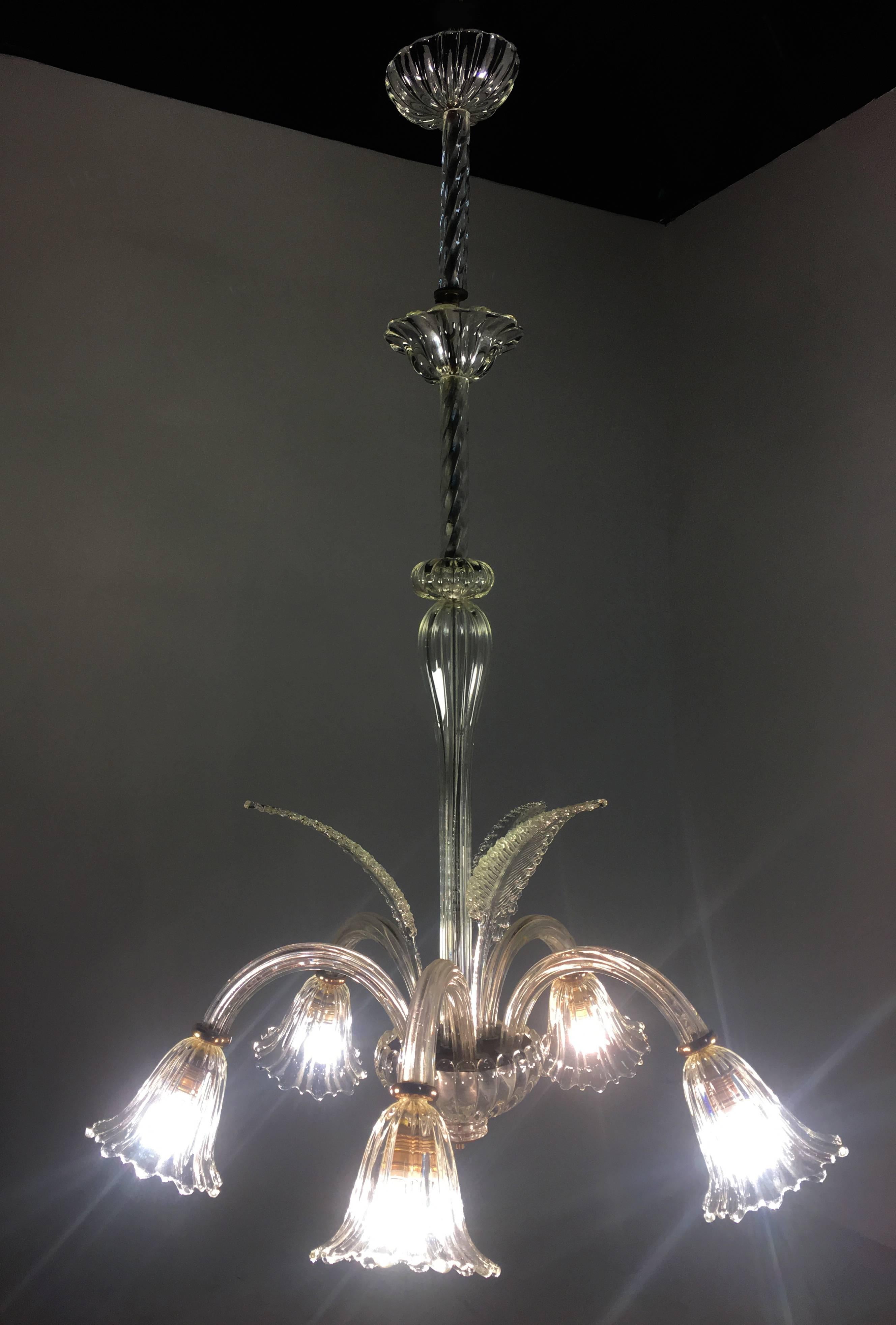 Handblown Murano chandelier by Ercole Barovier, circa 1940. From Private collection Von Plant Baron.