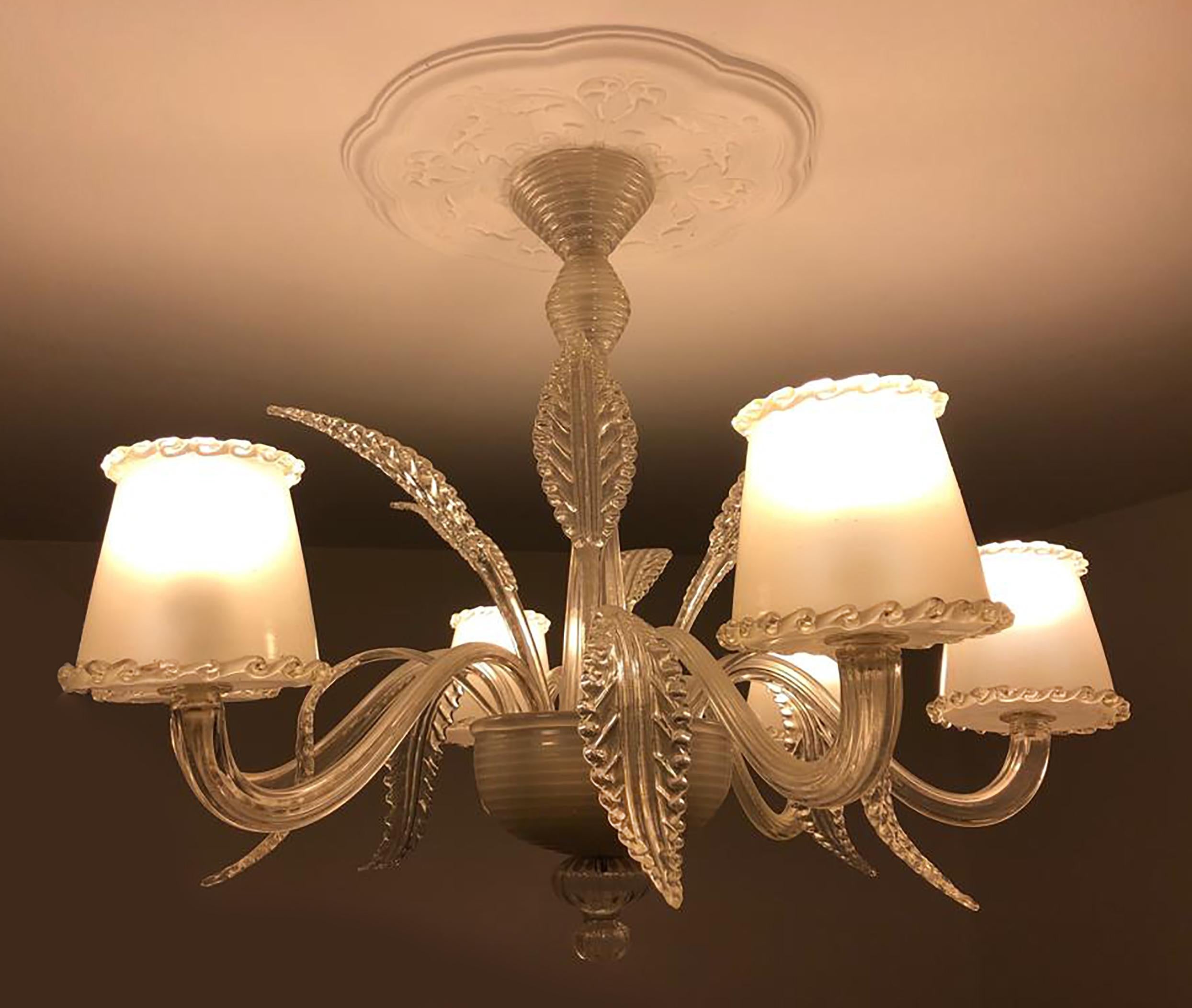 Brass Mid-20th Century Italian Chandelier by Barovier & Toso, Murano, 1940s For Sale