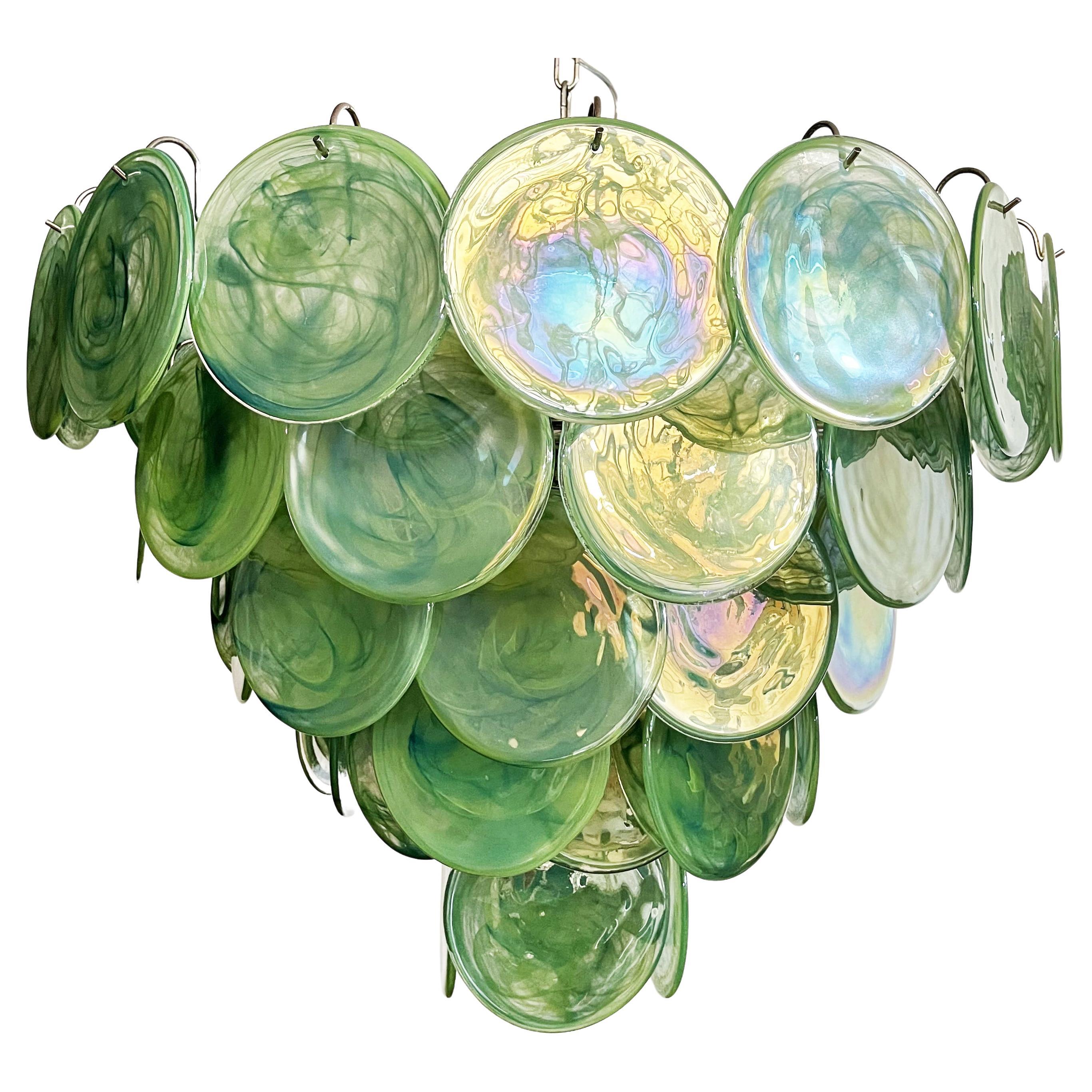 Beautiful High quality Murano chandelier - 57 green alabaster iridescent For Sale