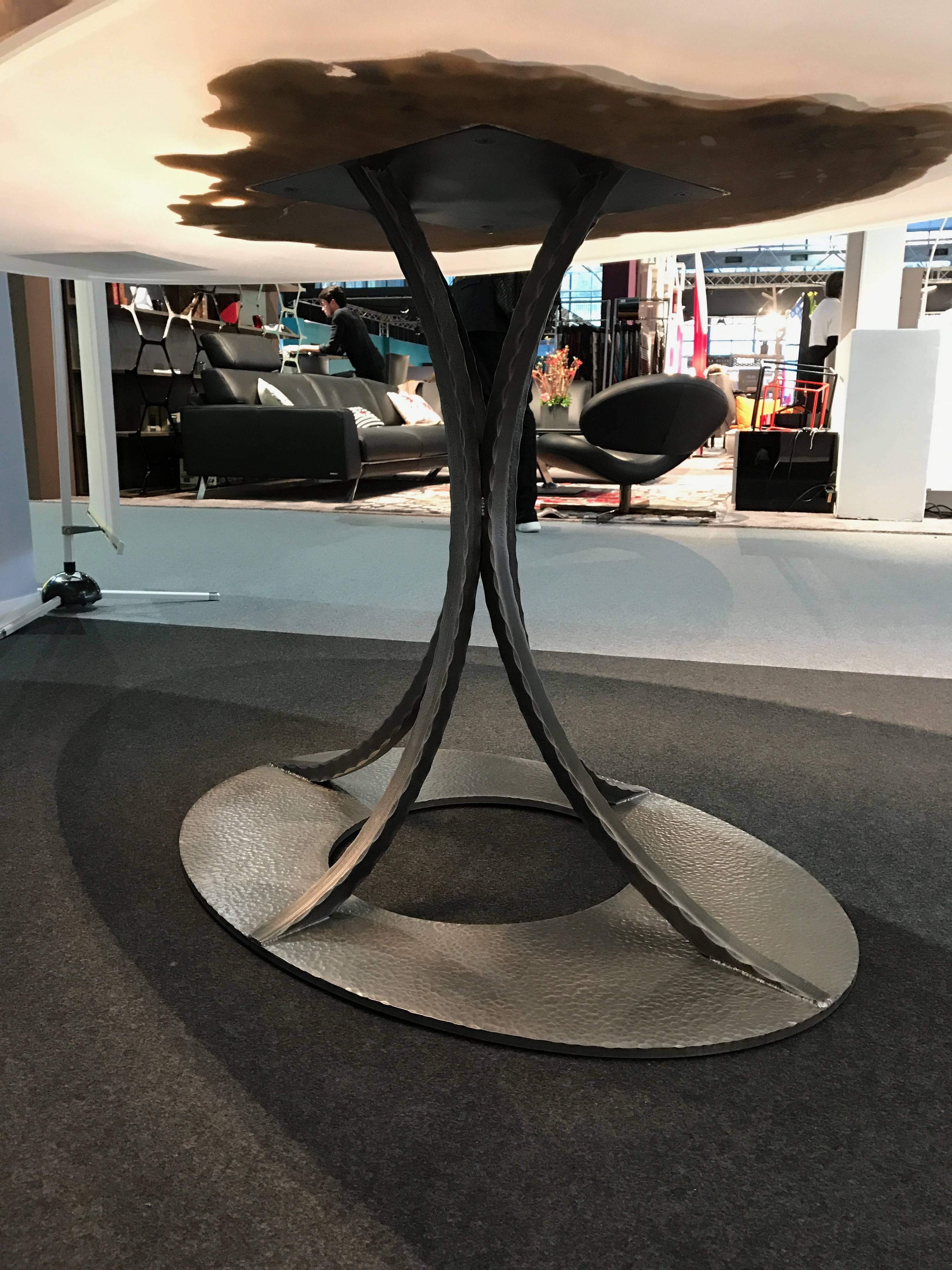 oval resin table