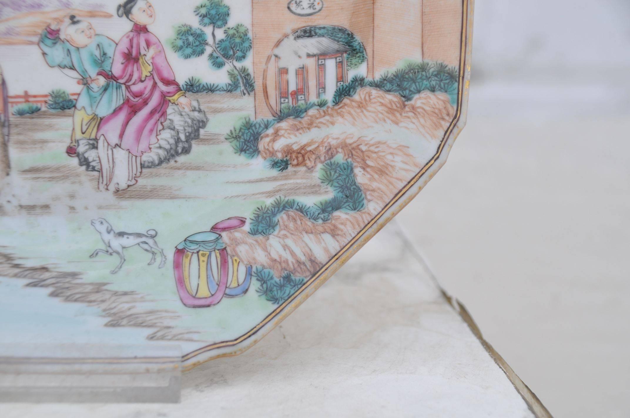 Hand-Painted  Pair of FAMILLE ROSE ARMORIAL PLATES For Sale