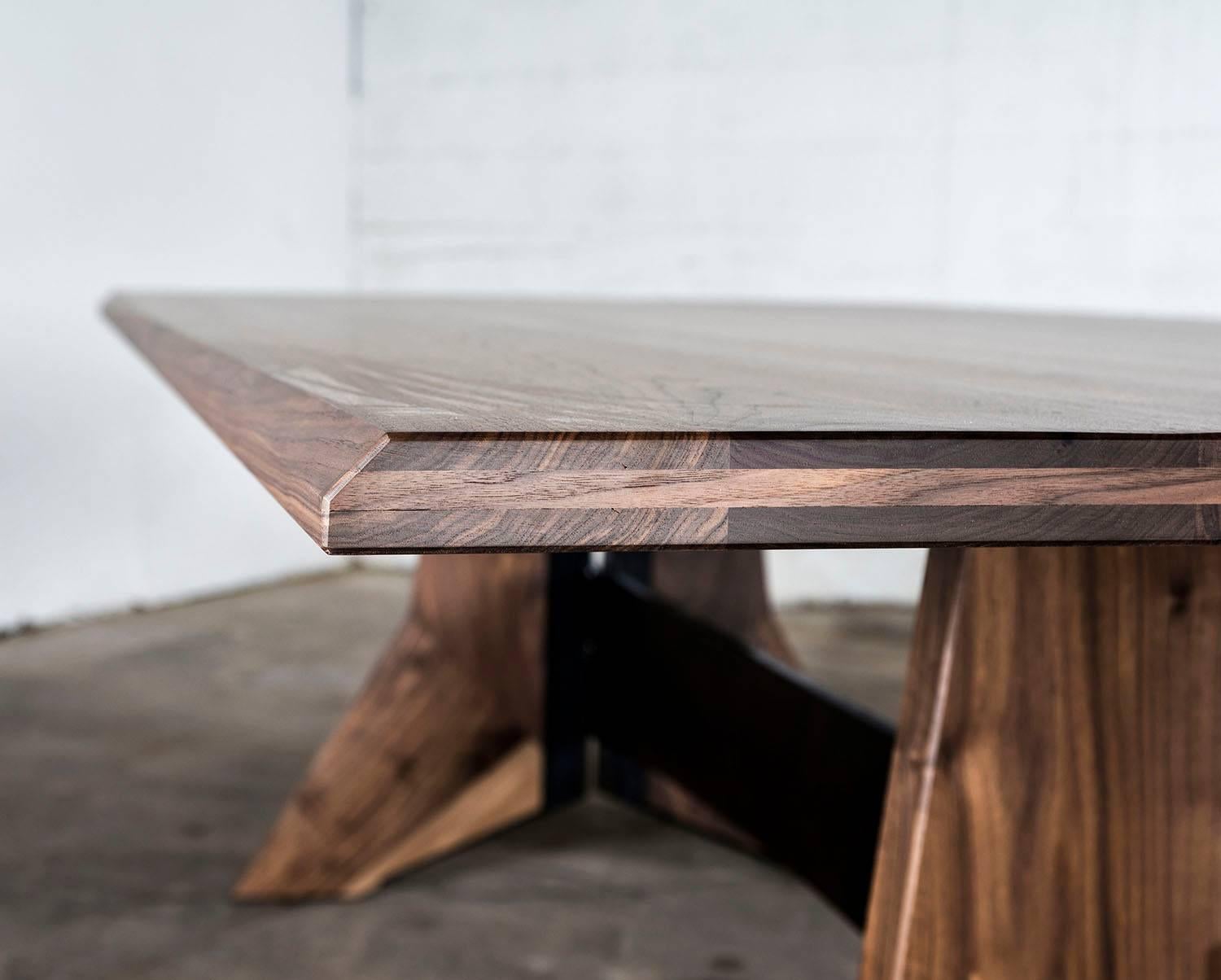 Table, salle à manger, sur mesure, bois de feuillus, acier, moderne, semi-moderne Neuf - En vente à Issaquah, WA