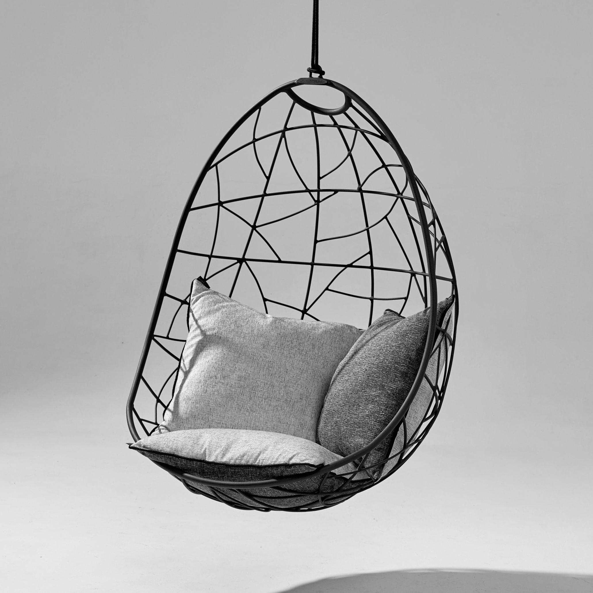 Contemporary Swing Chair Made from Powder-Coated Steel for Indoors or Outdoors For Sale 1