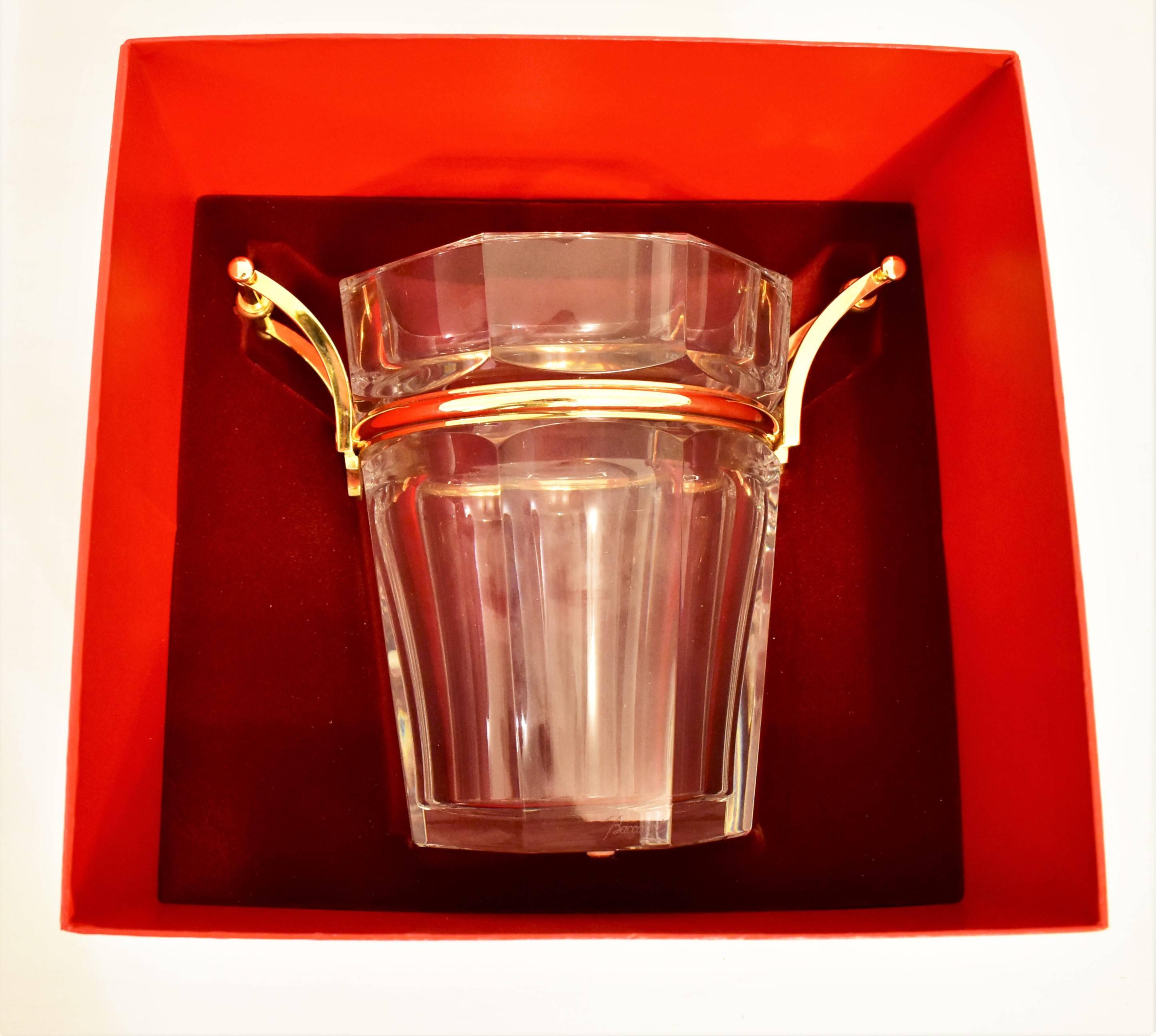 Baccarat Cut Crystal Modern Harcourt Champagne Cooler, Gilded Handles In Good Condition For Sale In London, GB