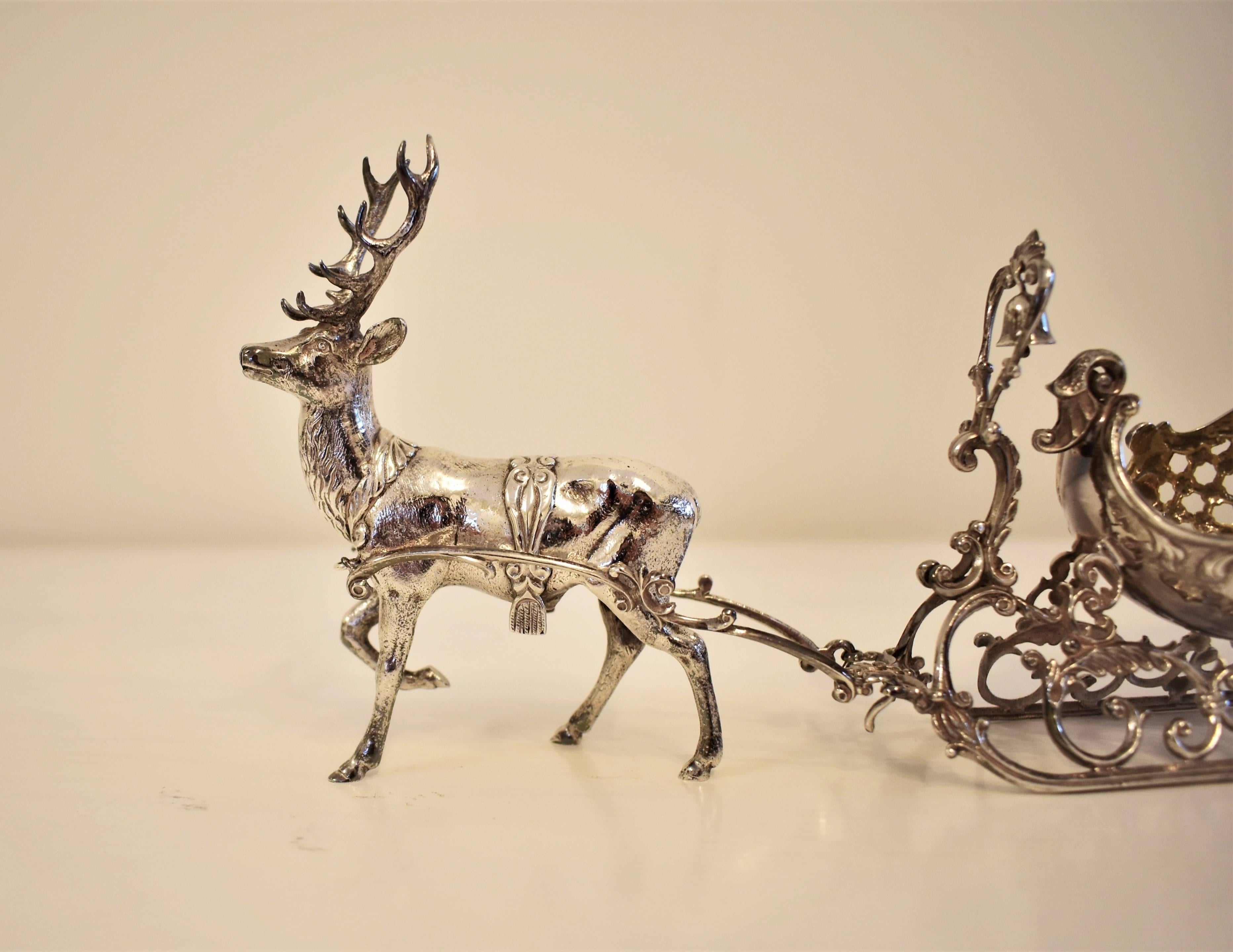 20th Century Silver Sleigh and Reindeer with Gilt Detail, Objet D'art, Sculpture In Excellent Condition For Sale In London, GB