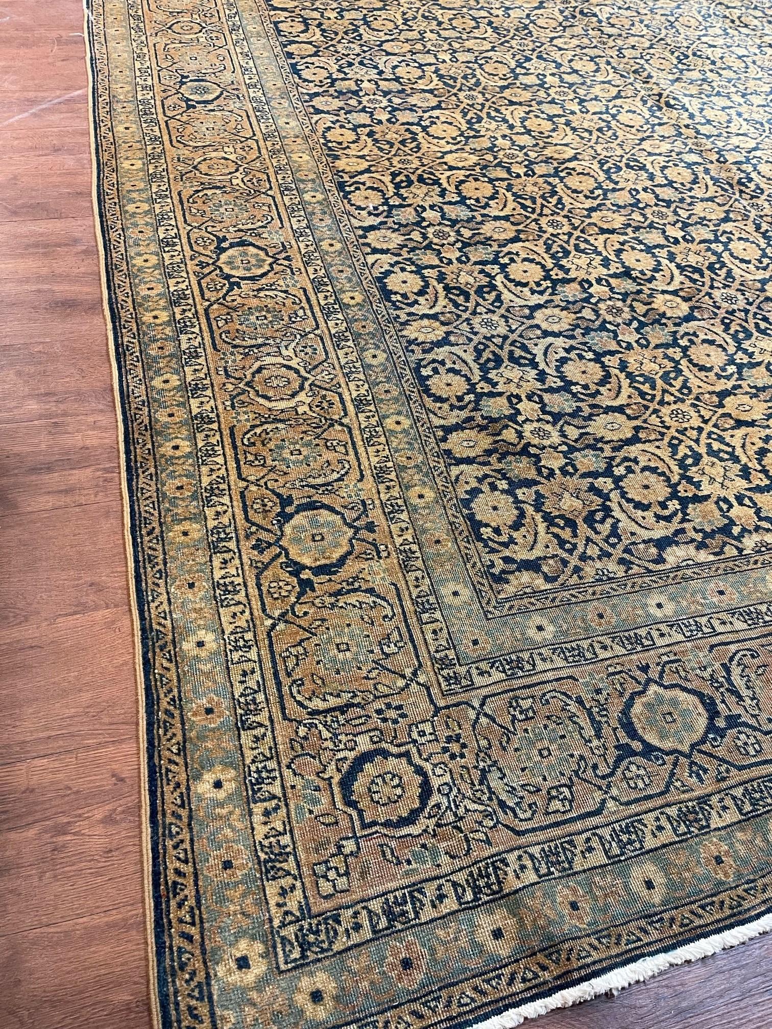 20th Century Antique Persian Fine Traditional Handwoven Luxury Wool Navy / Rust Rug For Sale