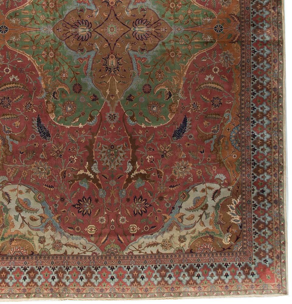Hand-Knotted Large Vintage Turkish Sivas Rug circa 1940 11'8 x 17'7 For Sale