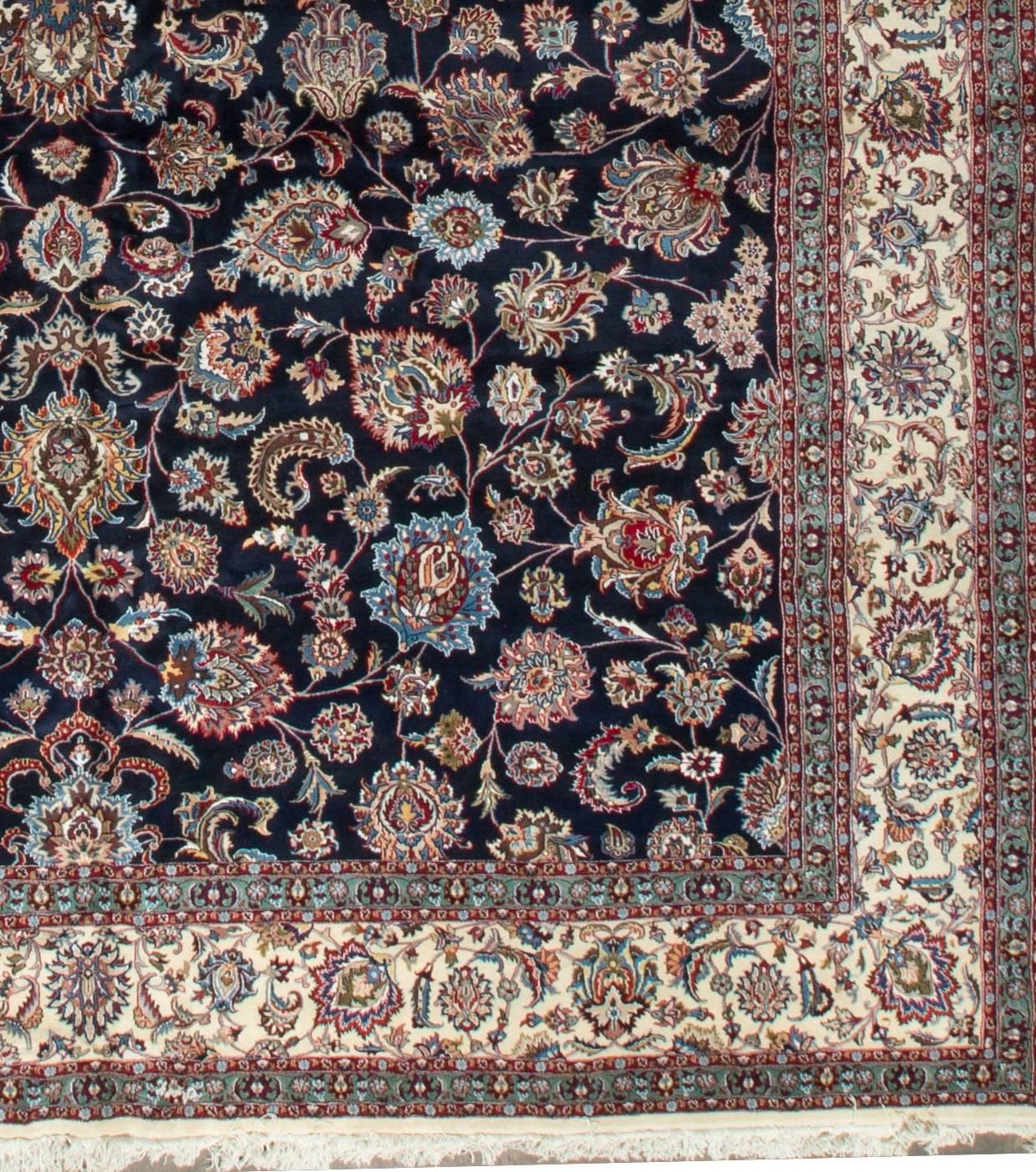 Hand-Woven Large Vintage Persian Semnan Rug circa 1940 13'5 x 18'6 For Sale