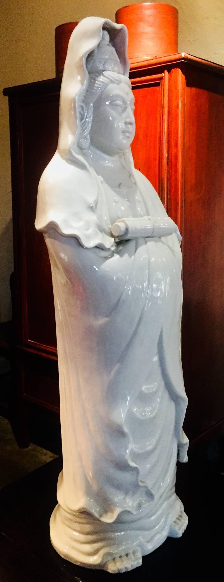 Kuan Yin KwanYin Guanyin Asian White Ceramic Statue, Korea, 1900s For