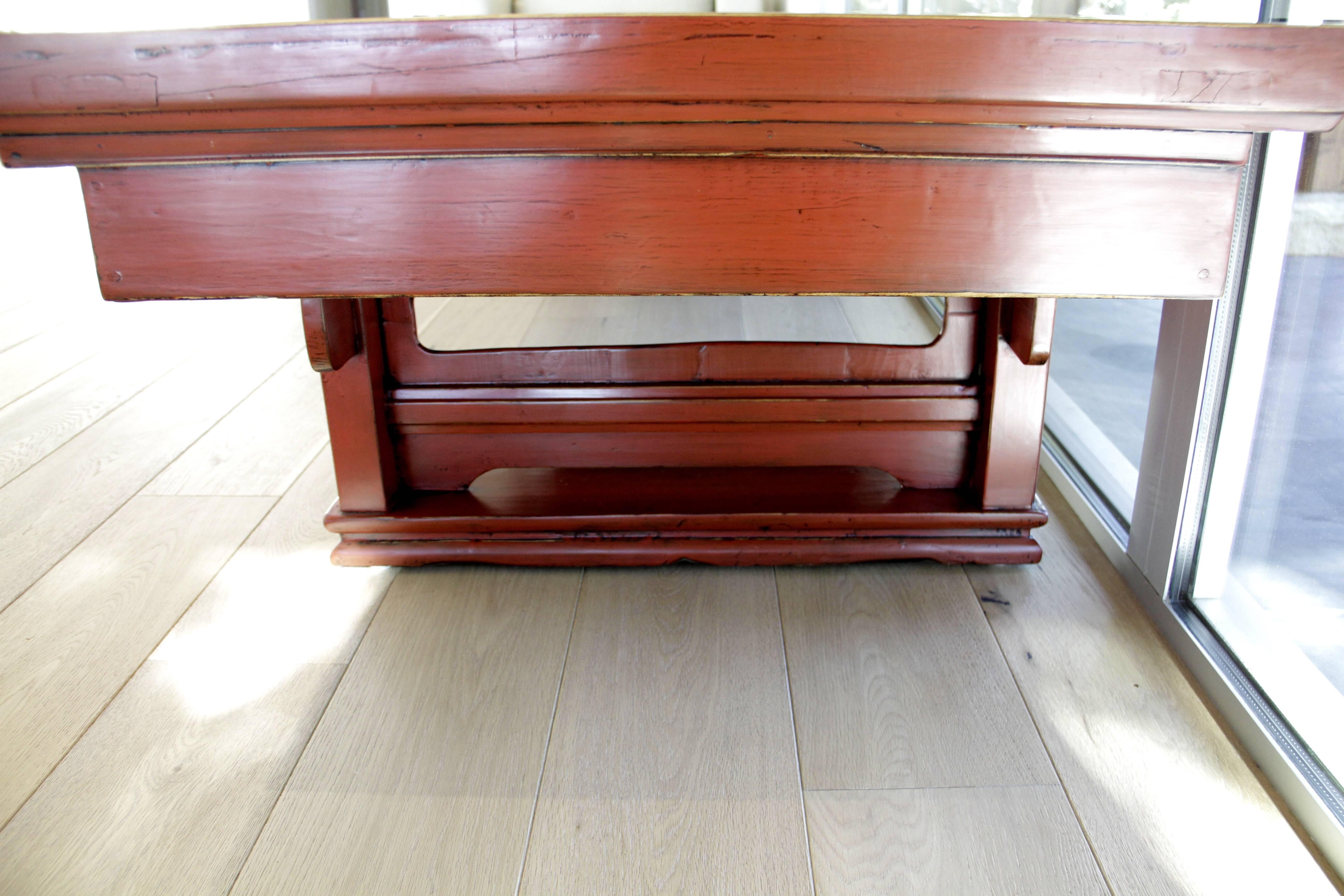 Red Lacquer Bench Chinese Low Table Bench China Elmwood In Excellent Condition For Sale In Monterey, CA