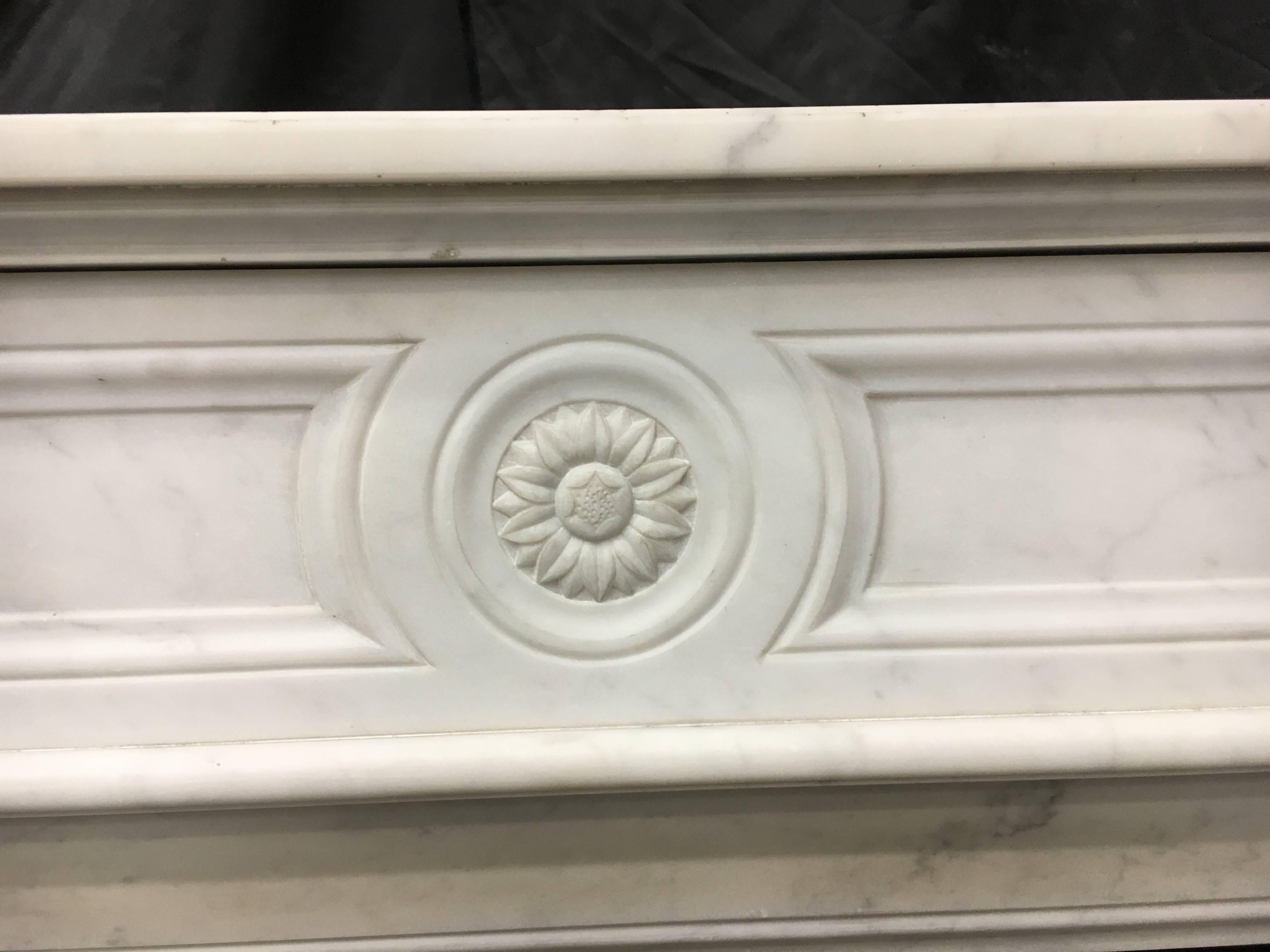 Antique French Marble Fireplace Surround In Excellent Condition In Edinburgh, GB