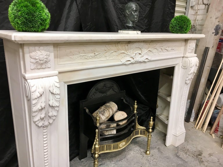 Period Statuary Marble Fireplace Surround In Excellent Condition For Sale In Edinburgh, GB