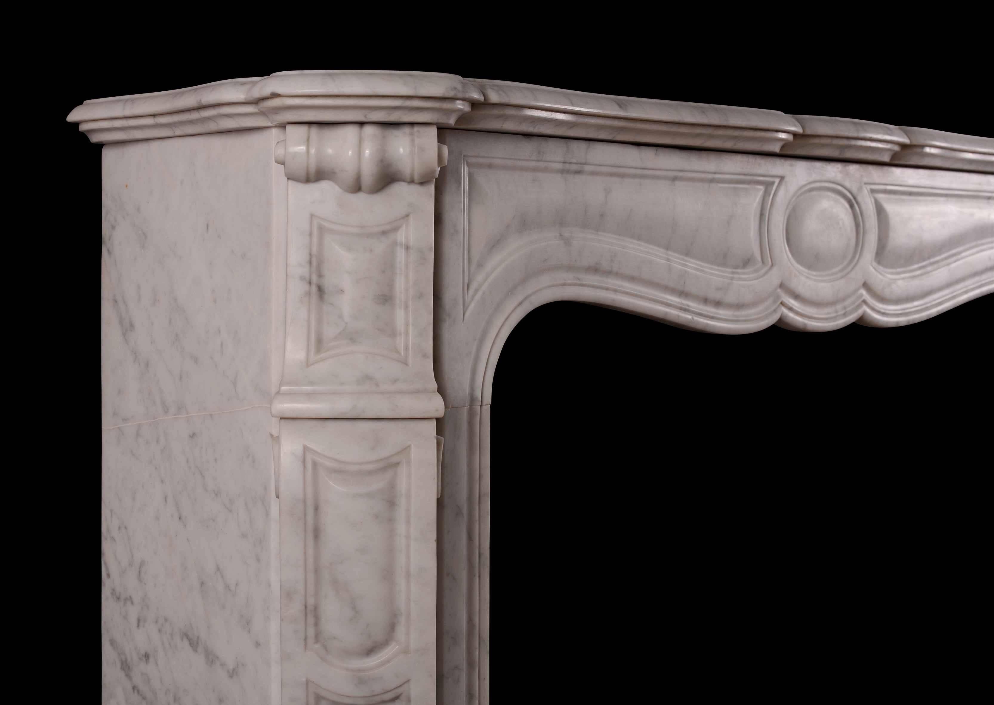 Antique French Louis XVI style Carrara marble fireplace surround, French 1880.
fully restored and waxed.
Fireplace opening size: 870mm wide x 875mm high.