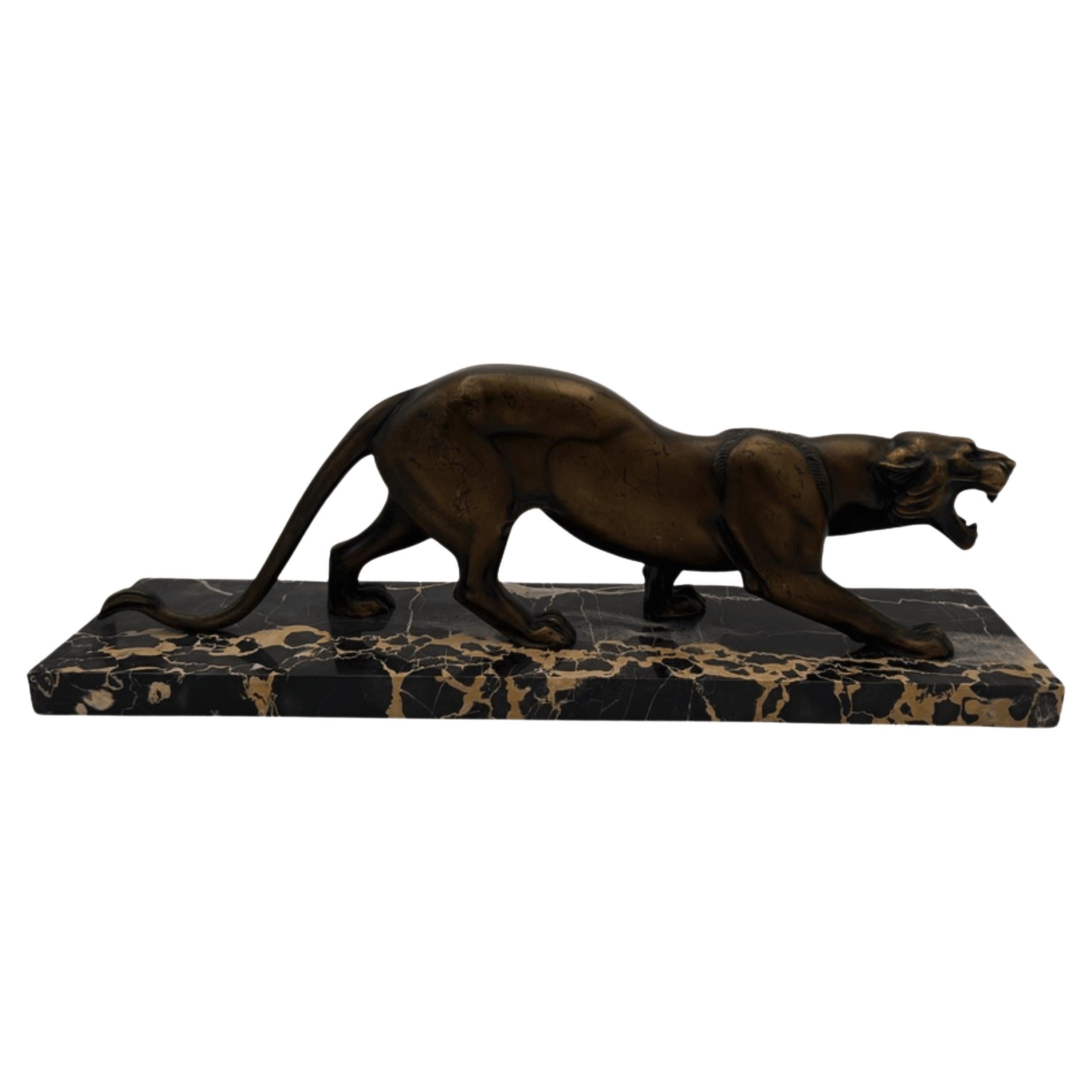 Art Deco Sculpture of a Panther, Bronze Cast, Marble, France circa 1930 For Sale