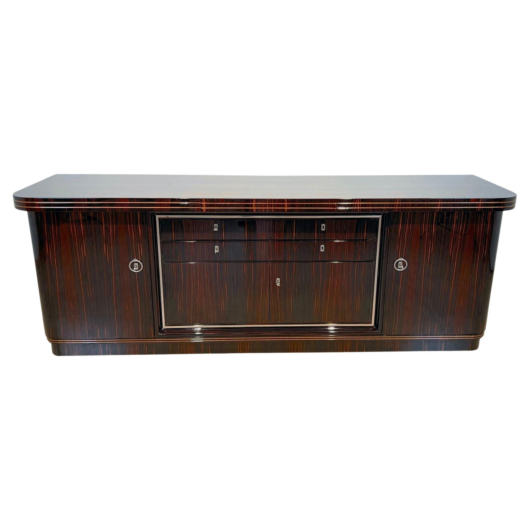 Grand buffet Art Déco, Ebène de Macassar, Erable, Chrome, France circa 1930