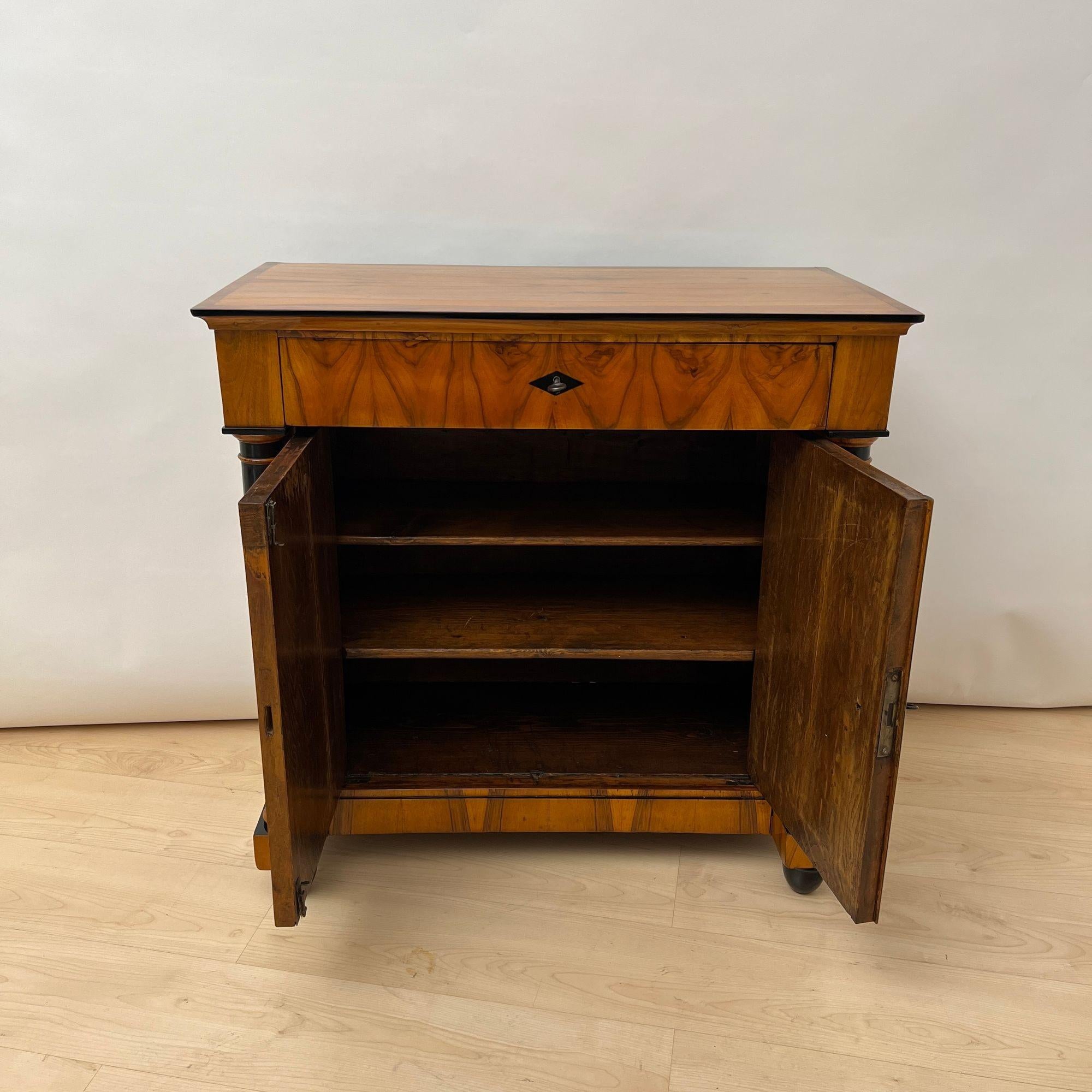 Biedermeier Half-Cabinet, Walnut Veneer, Ebonized, South Germany circa 1825 For Sale 1