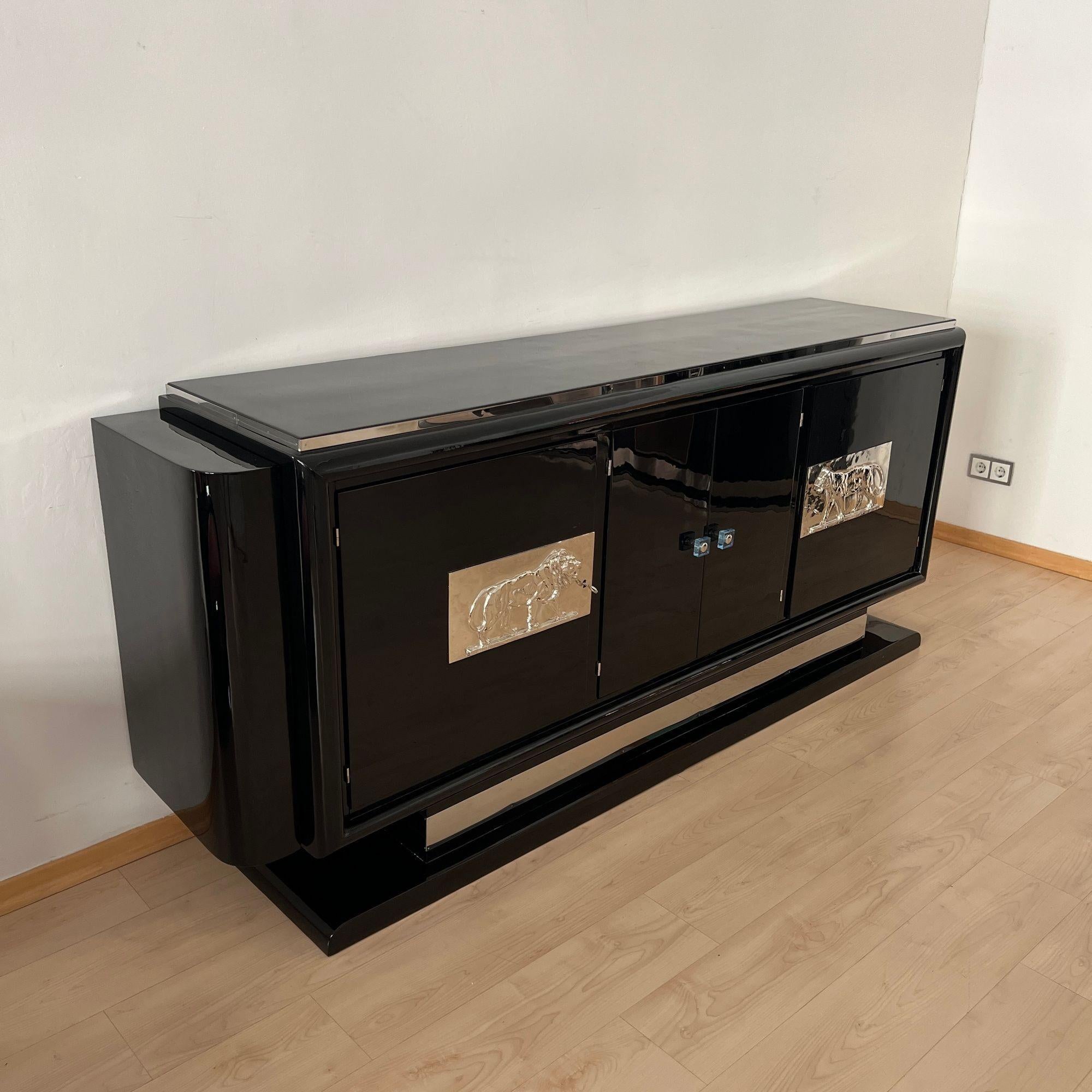 French Art Deco Bar-Sideboard, Black Lacquer, Chromed Lion Appliqués, France circa 1930 For Sale