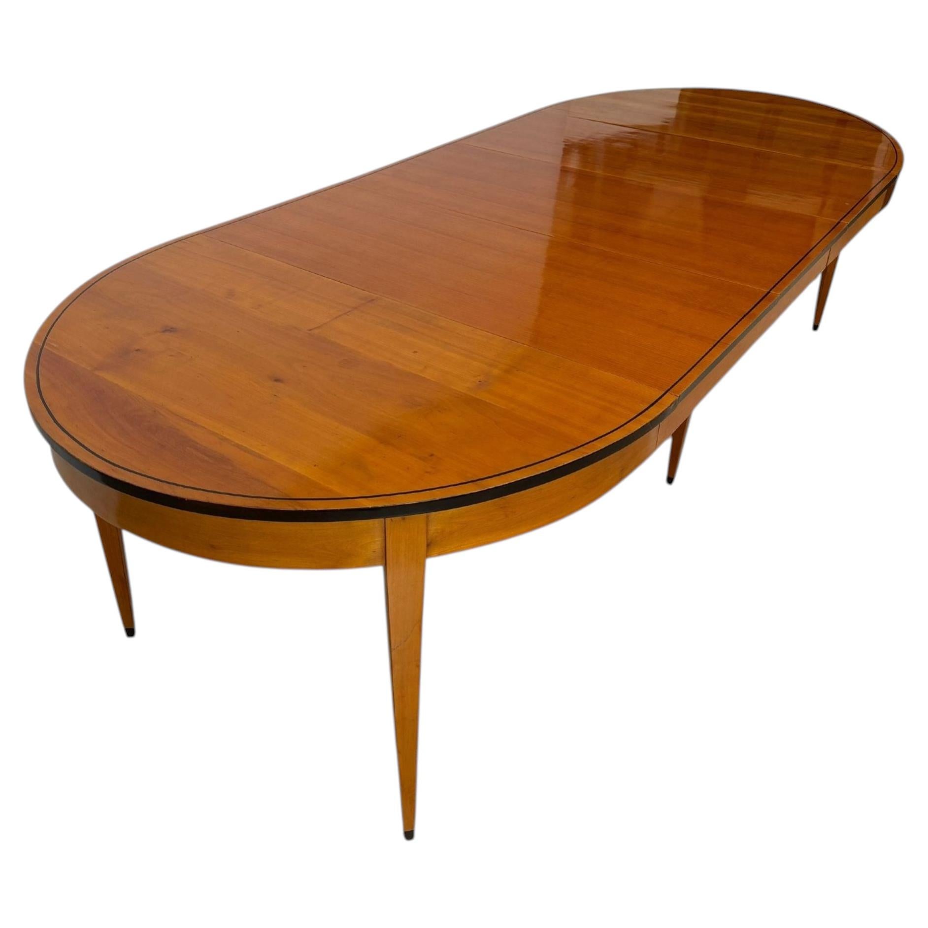 Oval Biedermeier Expandable Table, Cherry Wood, South Germany, circa 1880 For Sale