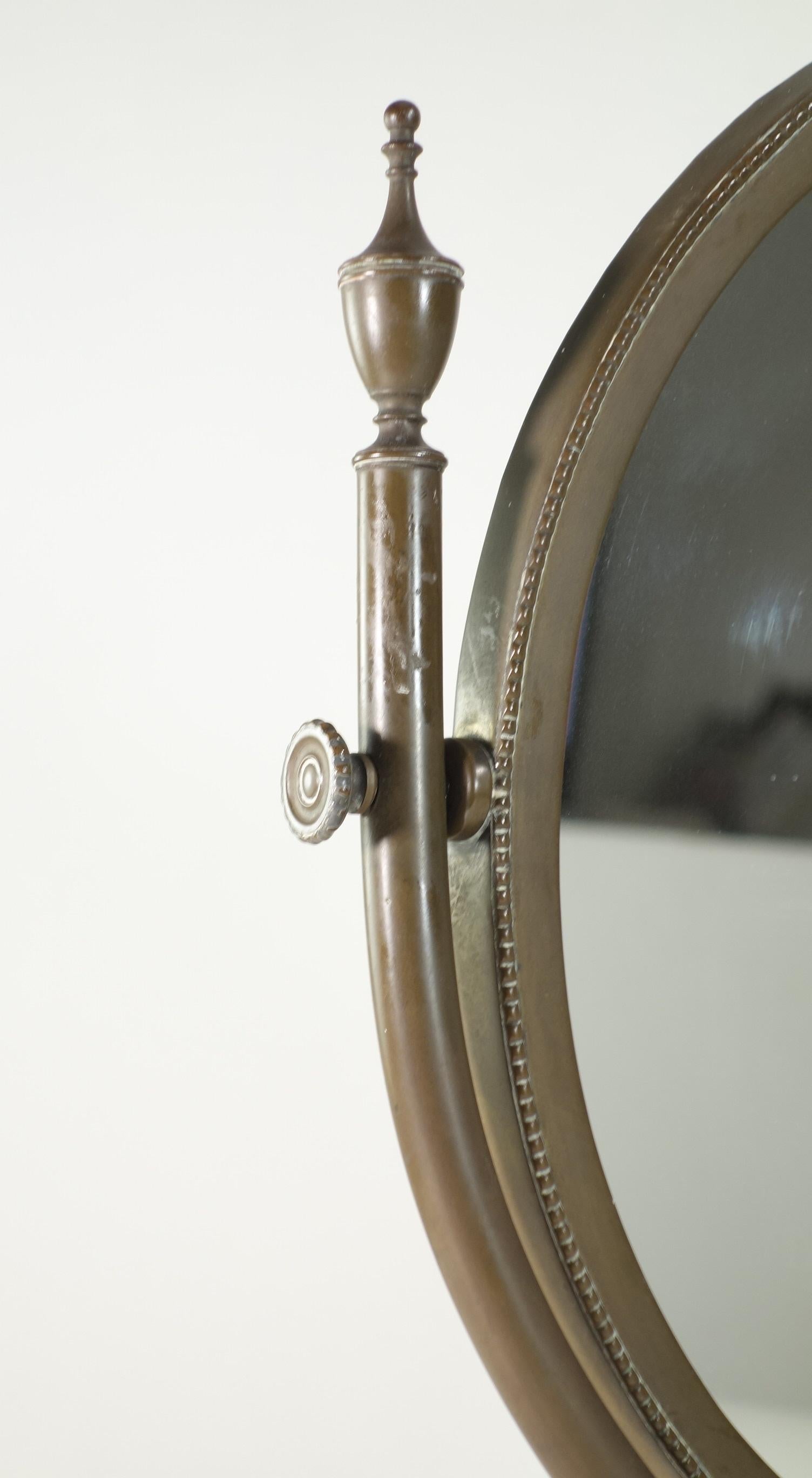 1940 Table néoclassique italienne en laiton en vente 4
