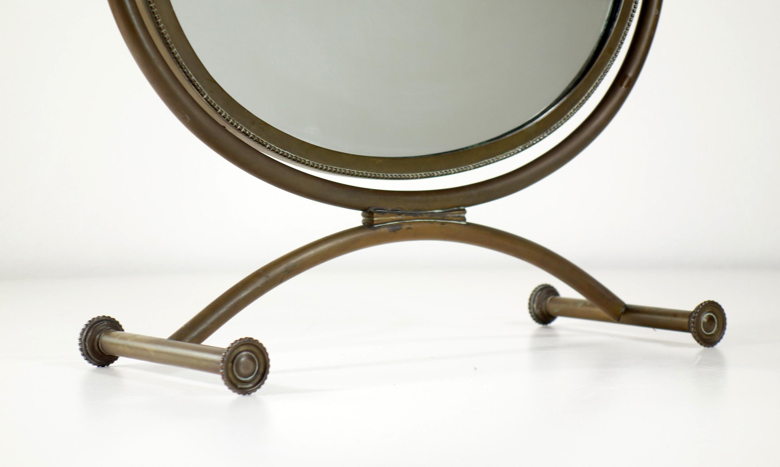 1940 Table néoclassique italienne en laiton en vente 3