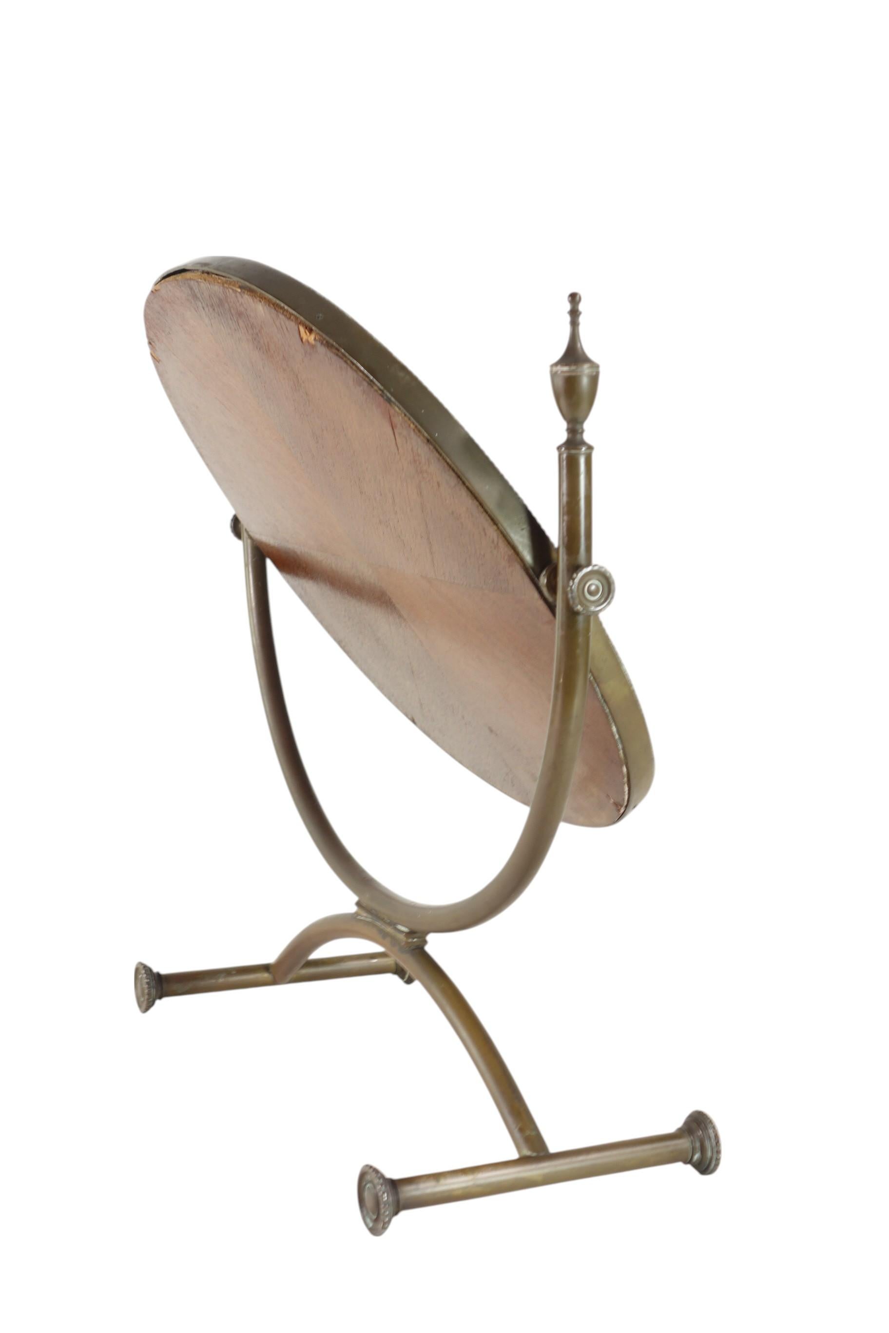 1940 Table néoclassique italienne en laiton en vente 9