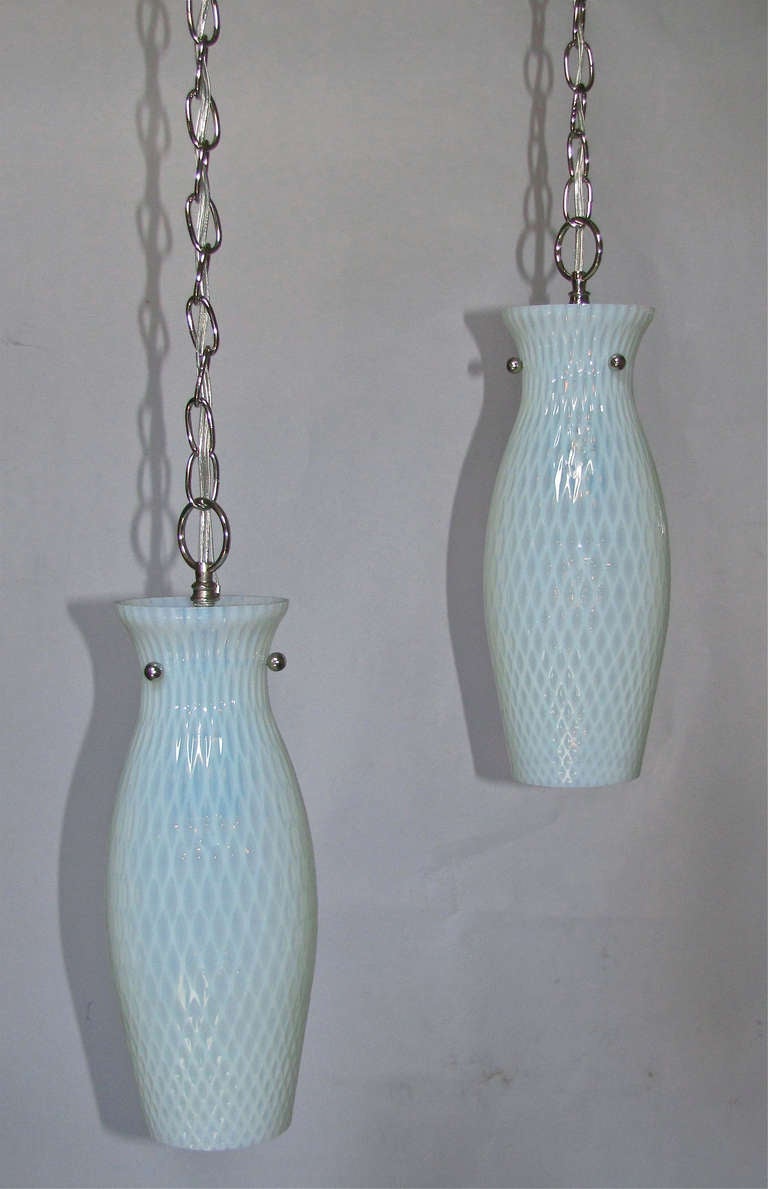 Pair of Opalescent Italian Pendant Lights In Good Condition For Sale In Dallas, TX