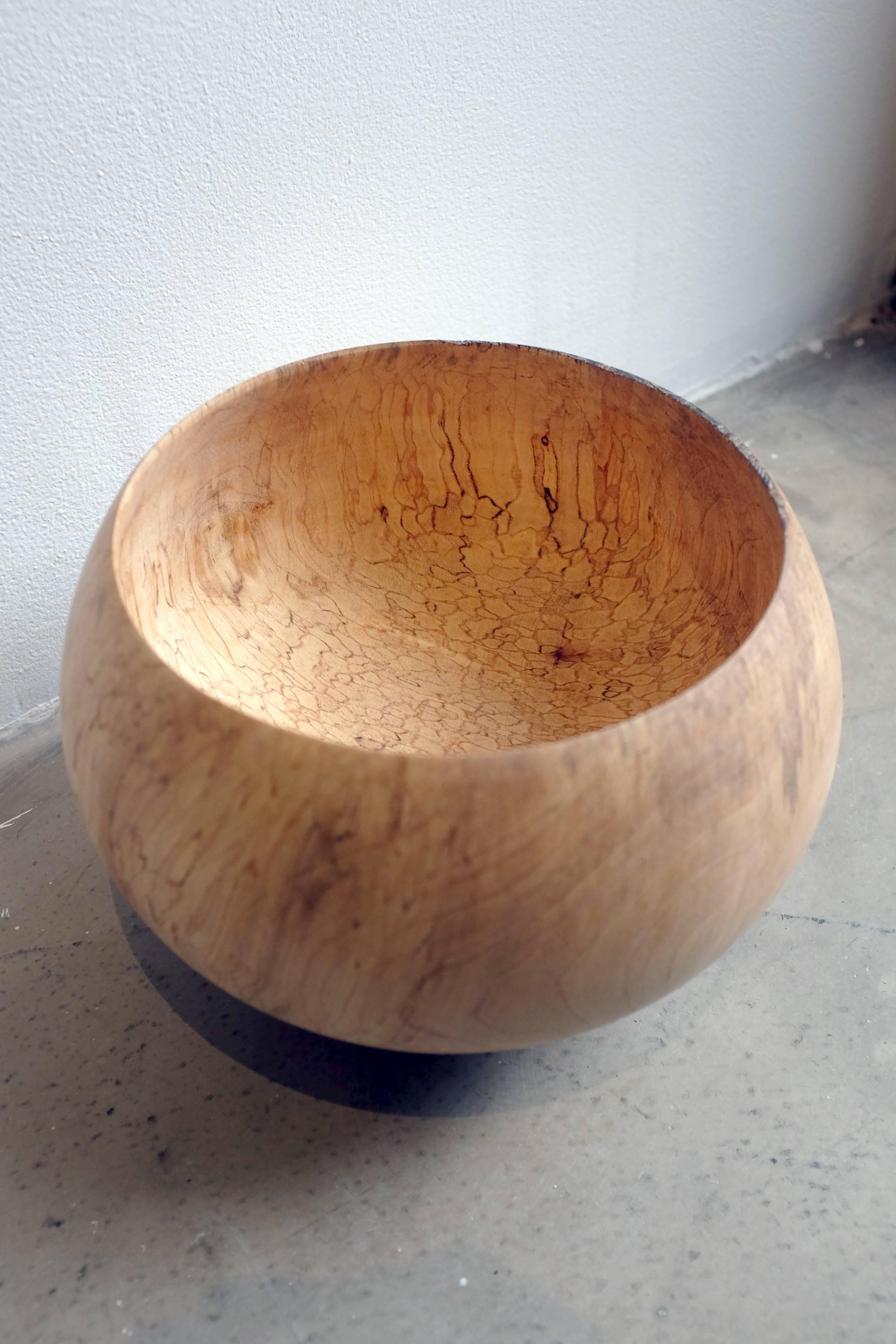 Twin Spalted Sycamore Turned Offering Bowls on Feet In New Condition For Sale In Aspen, CO